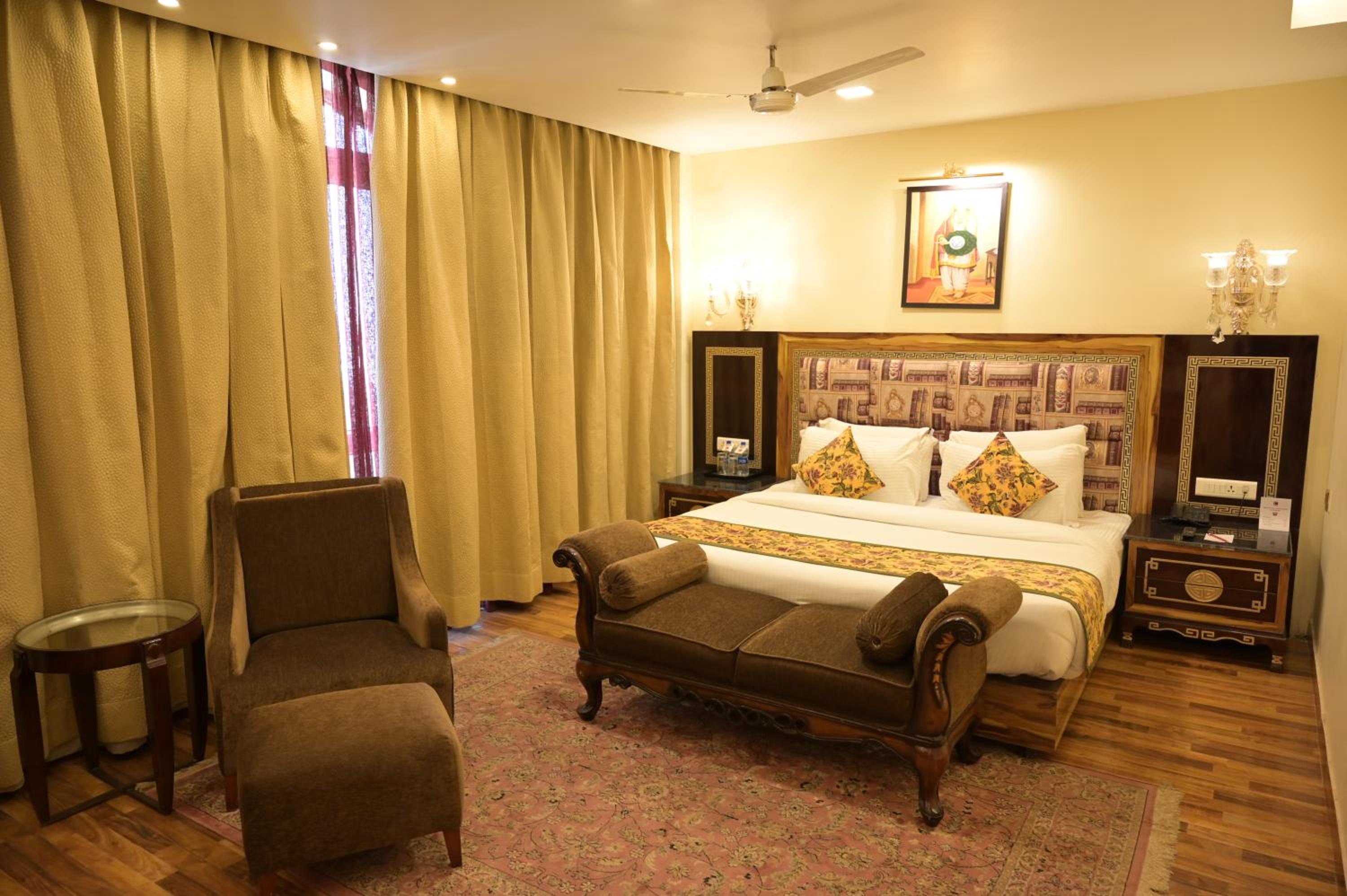 Royal Suite - Photo 3