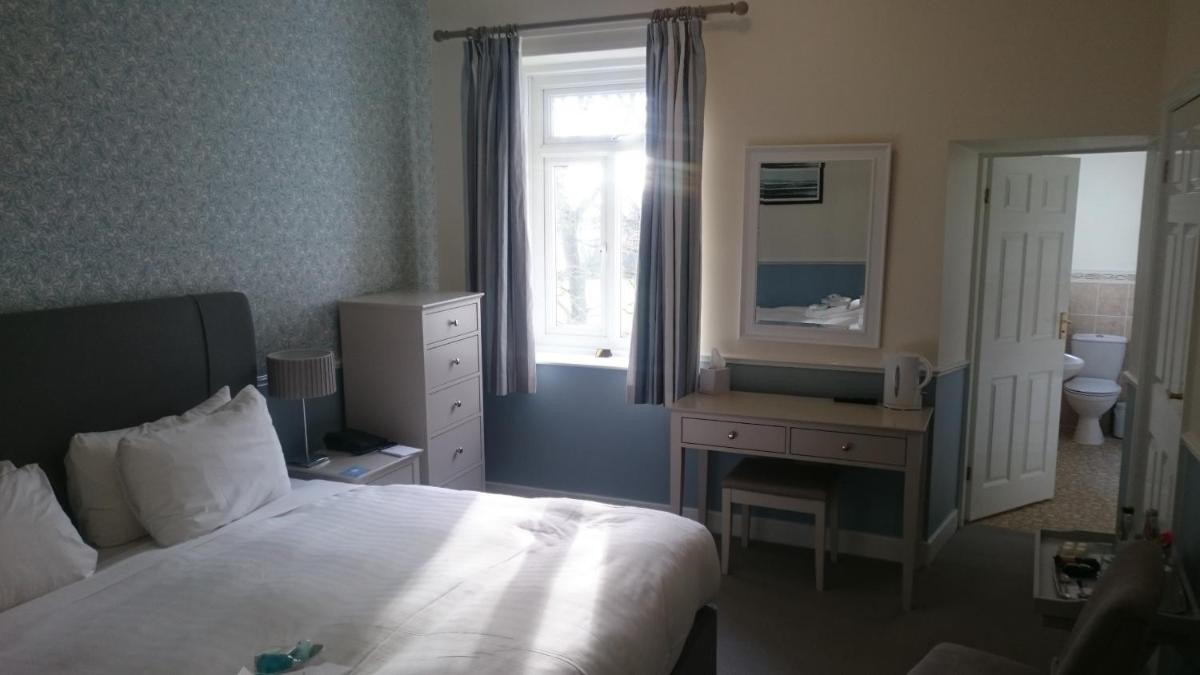 Twin / Double Room with Park View photo 1