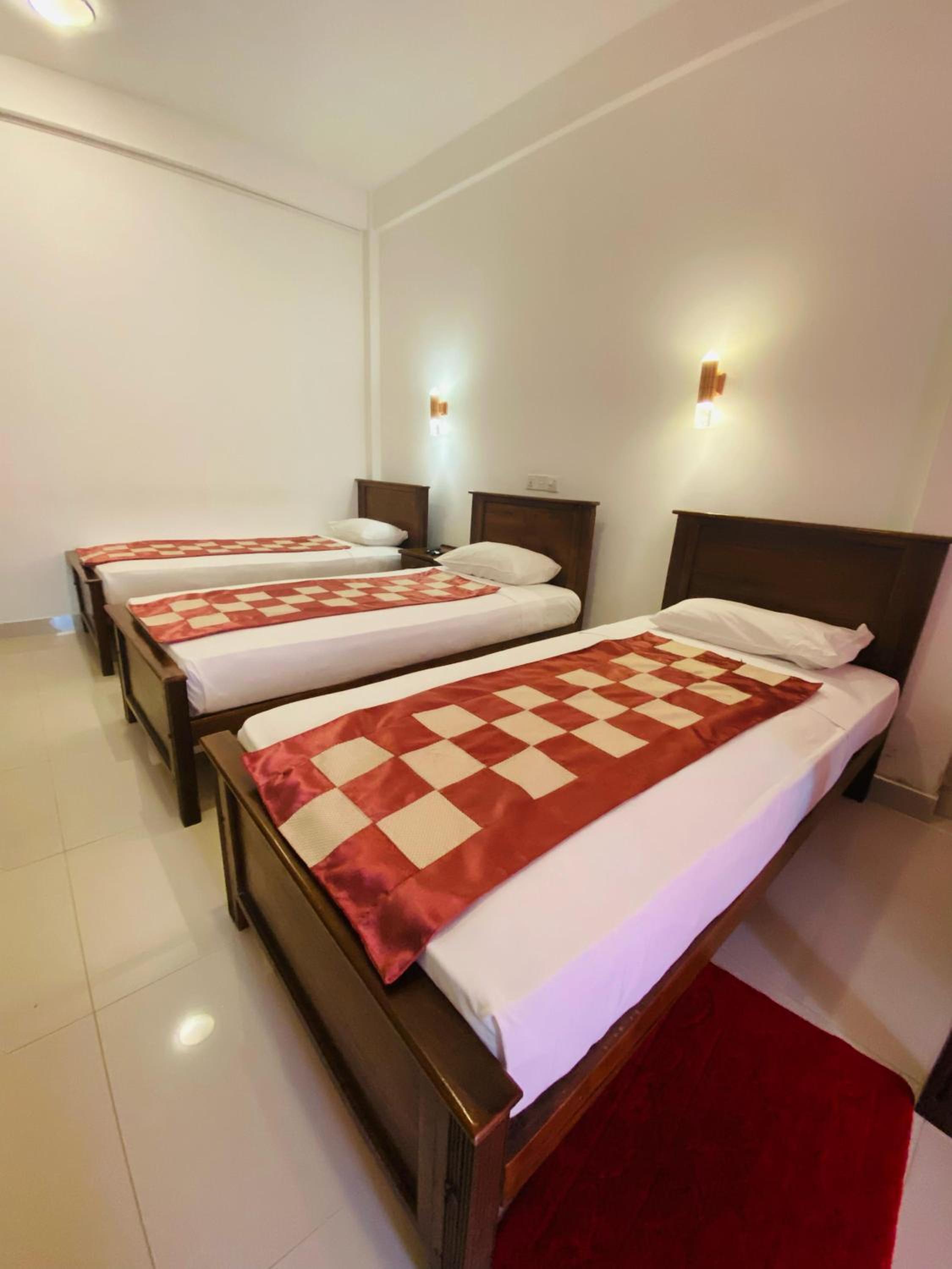 Standard Triple Room photo 2