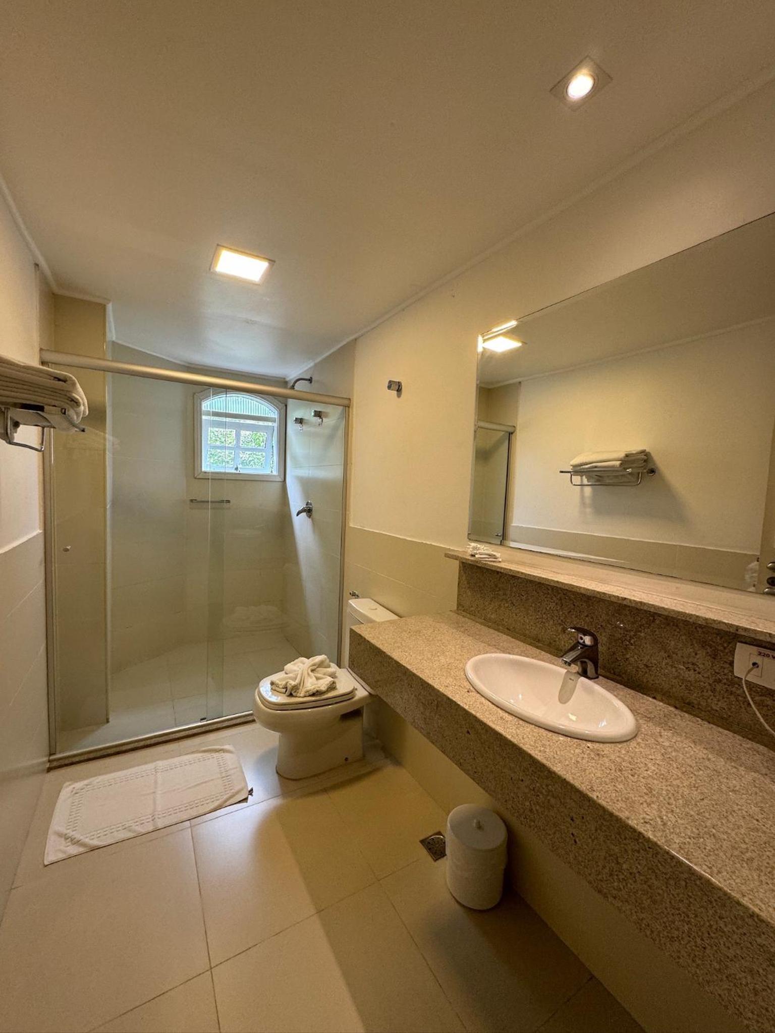 Standard Triple Room photo 3