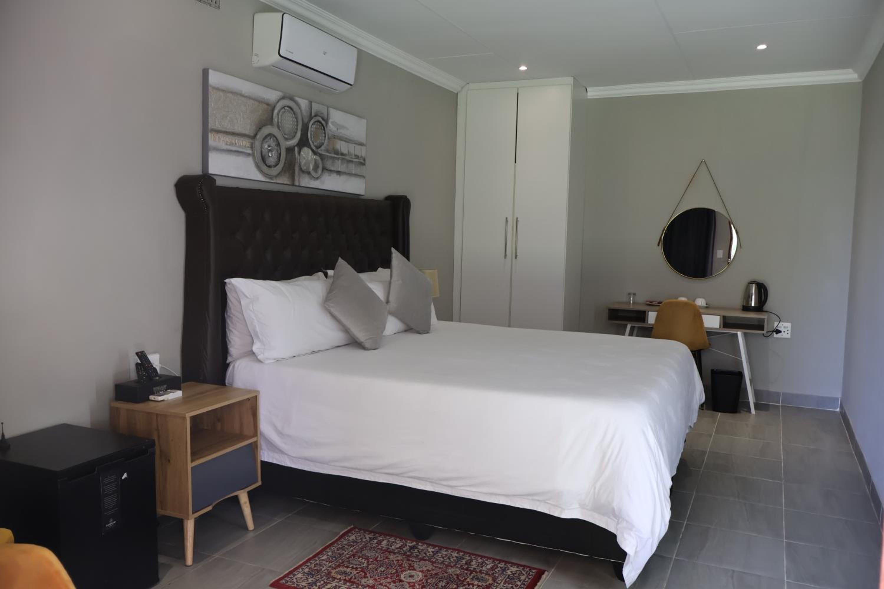 Luxury Queen Room photo 3