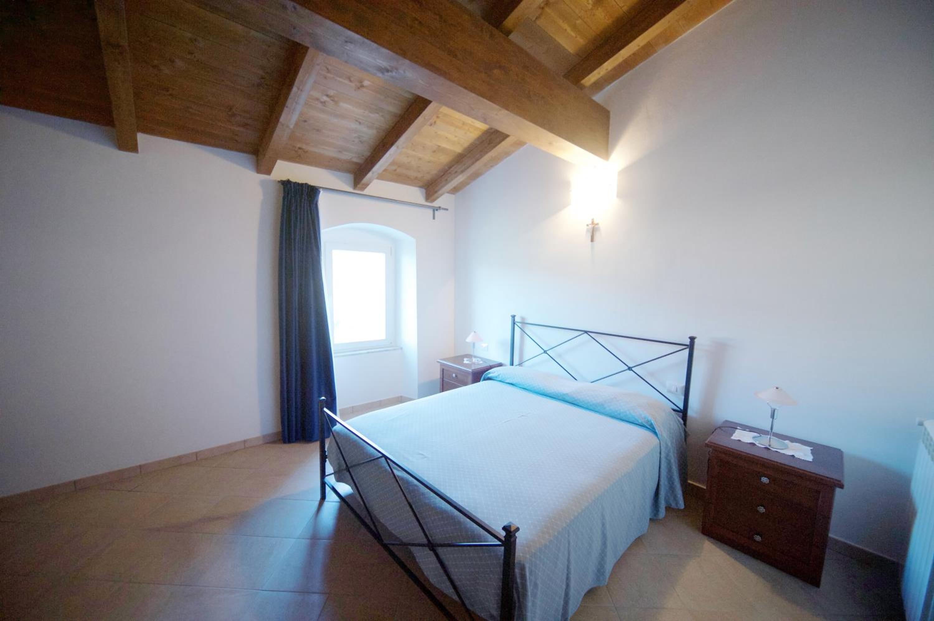 Quadruple Room with Mountain View photo 2