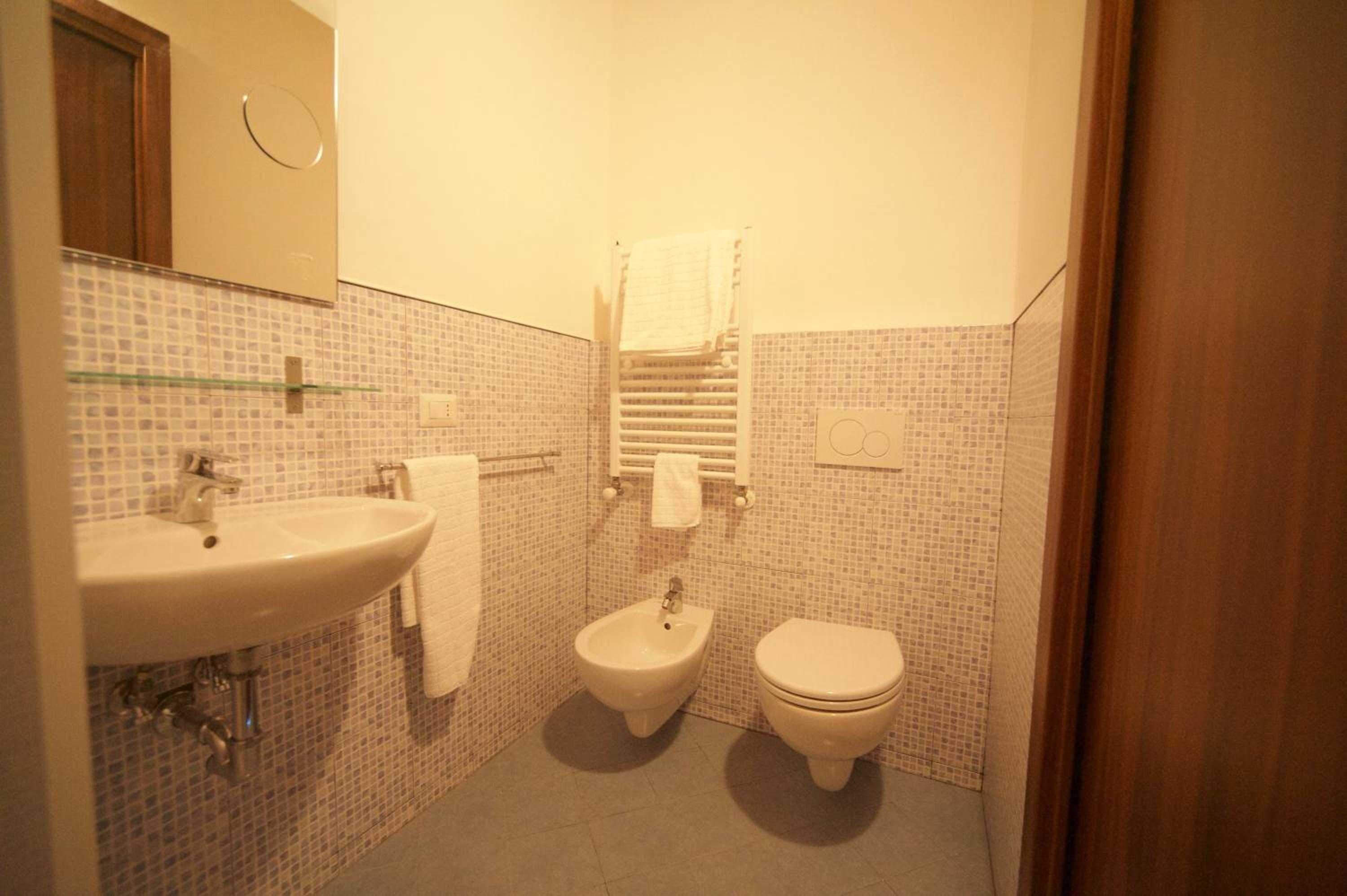 Double Room with Mountain View - Photo 6