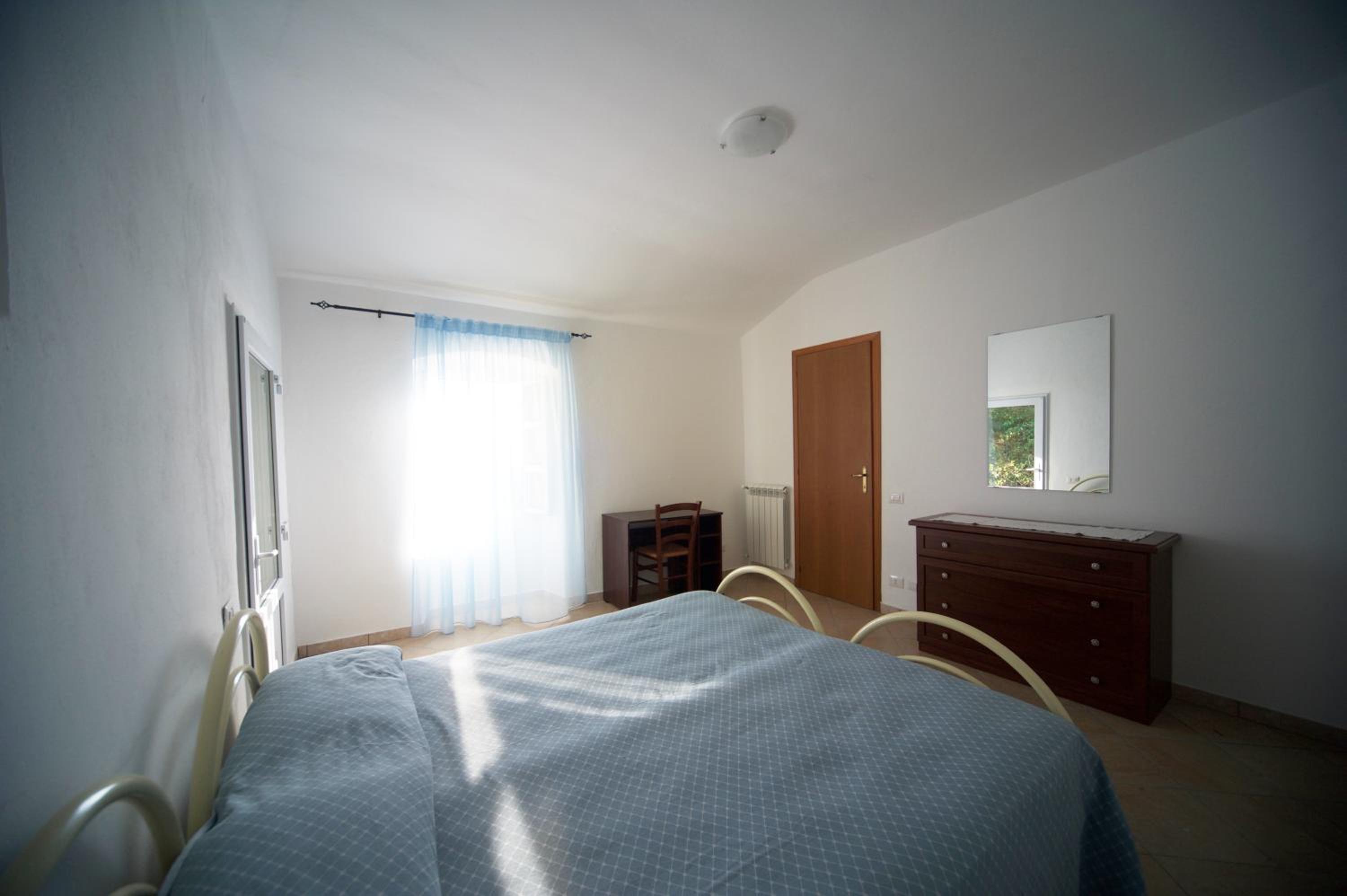 Quadruple Room with Garden View - Photo 2