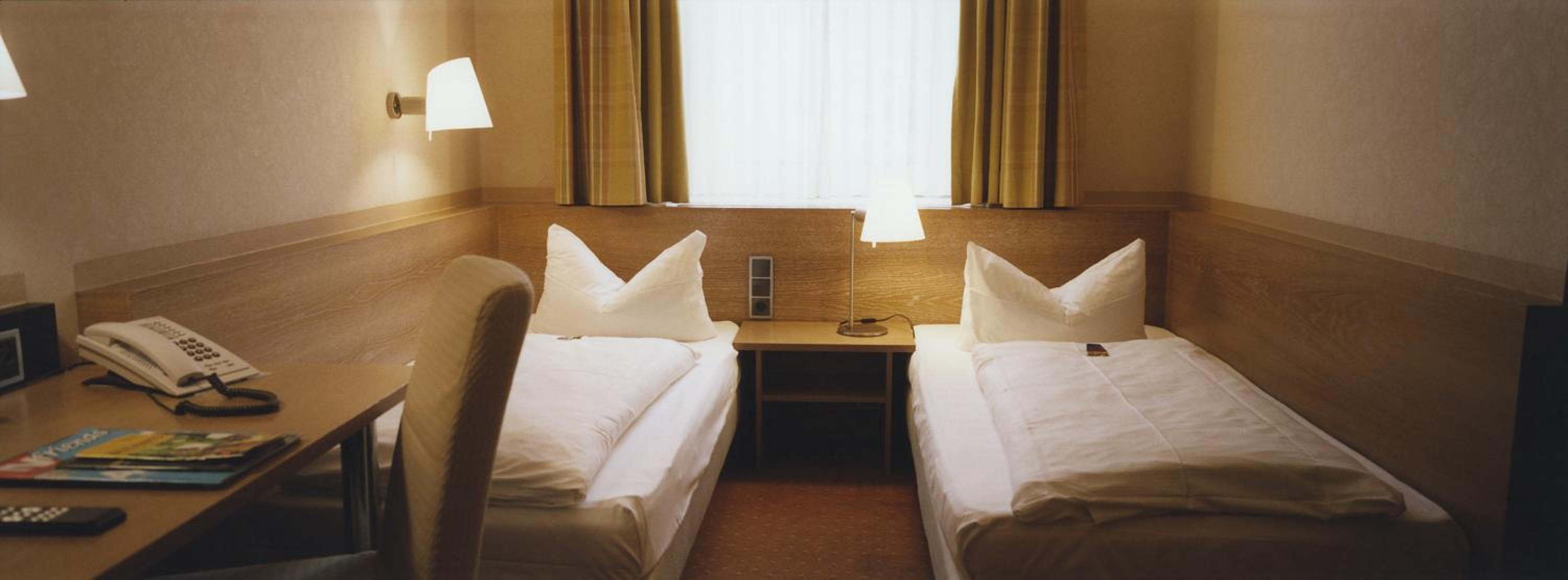 Standard Double or Twin Room photo 2