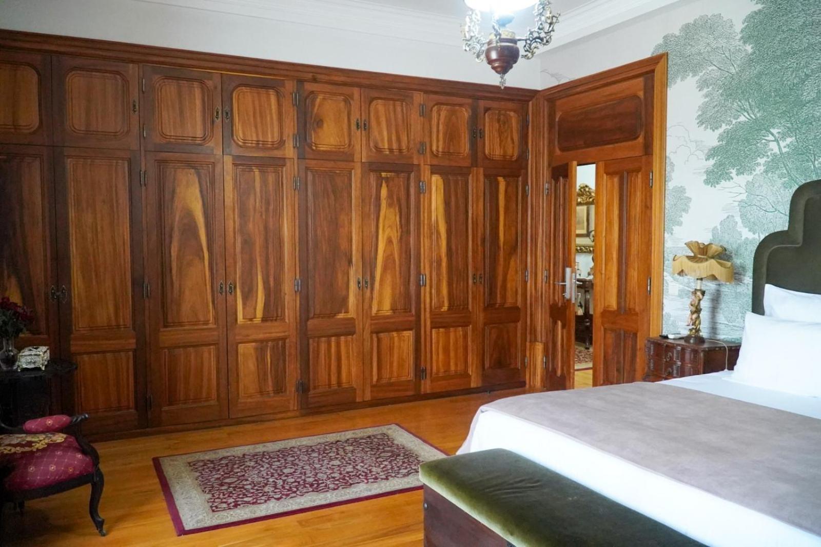 Junior Suite with Balcony - Photo 3