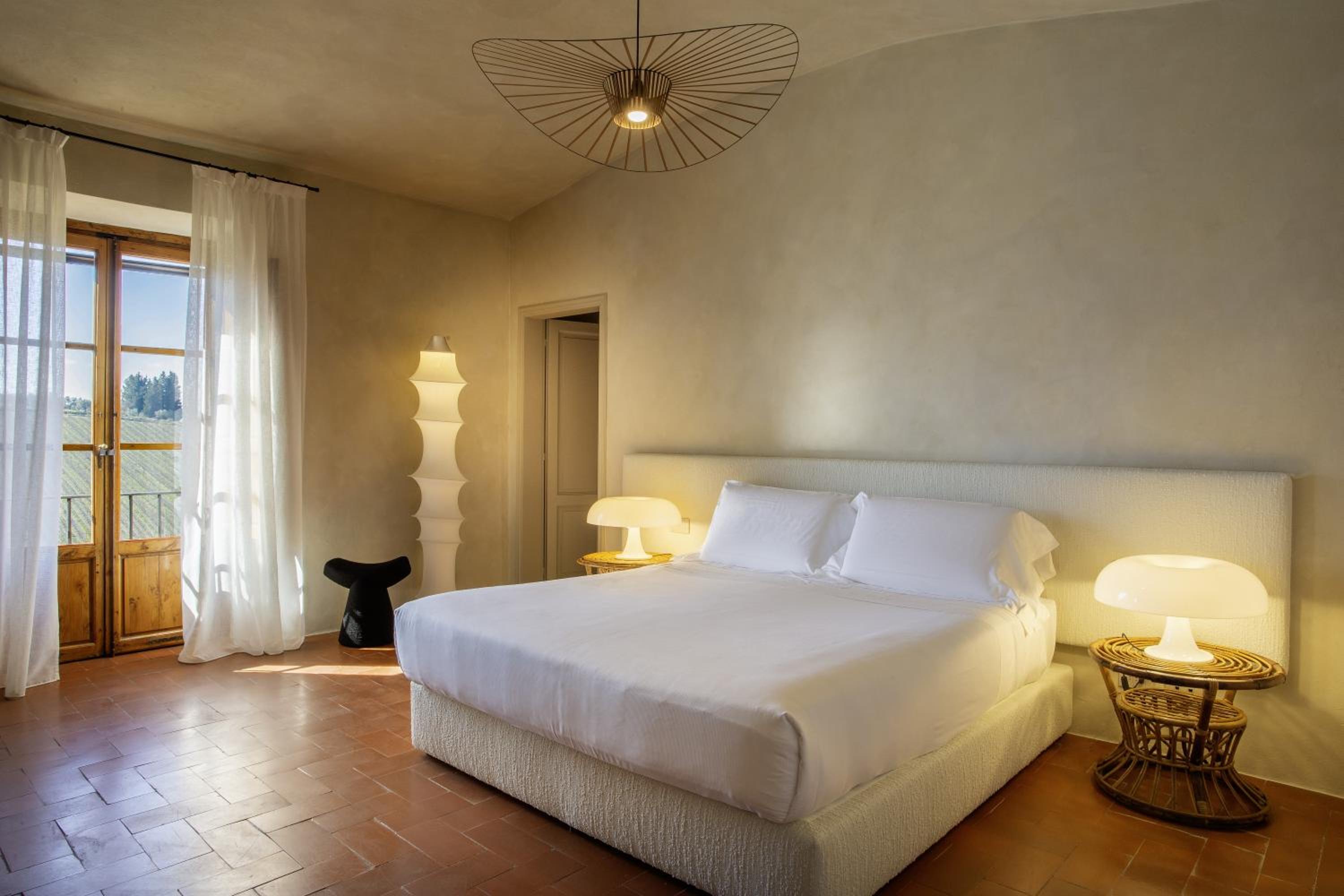 Deluxe Room - Photo 3