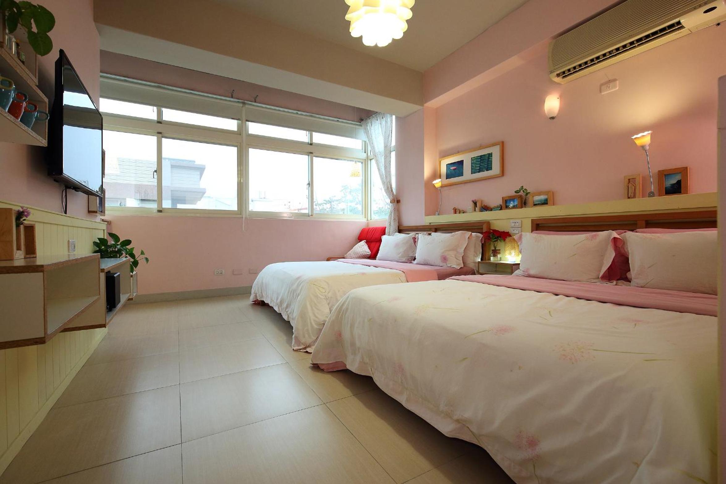 Standard Quadruple Room - Photo 3