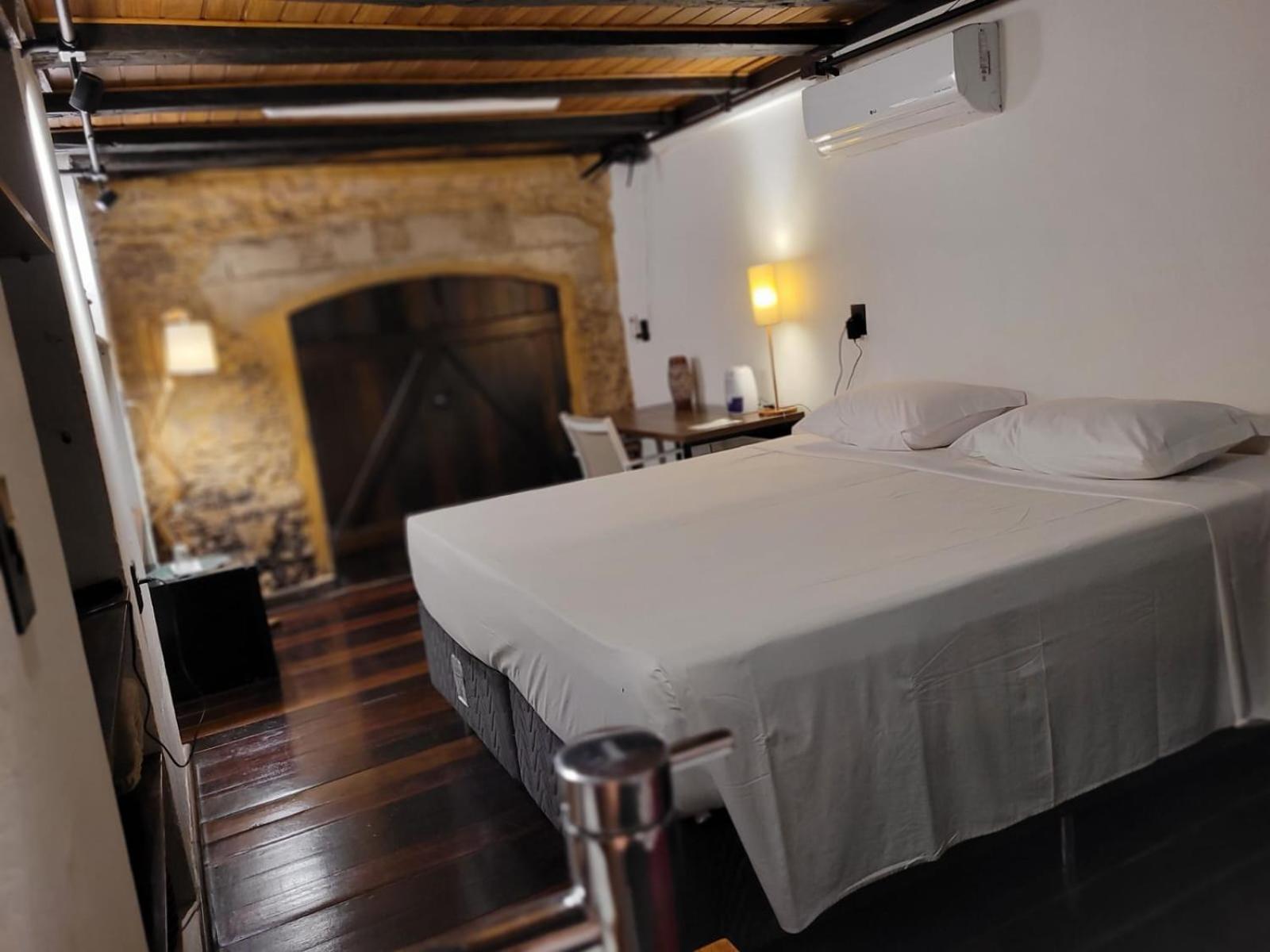 Standard Double or Twin Room photo 3