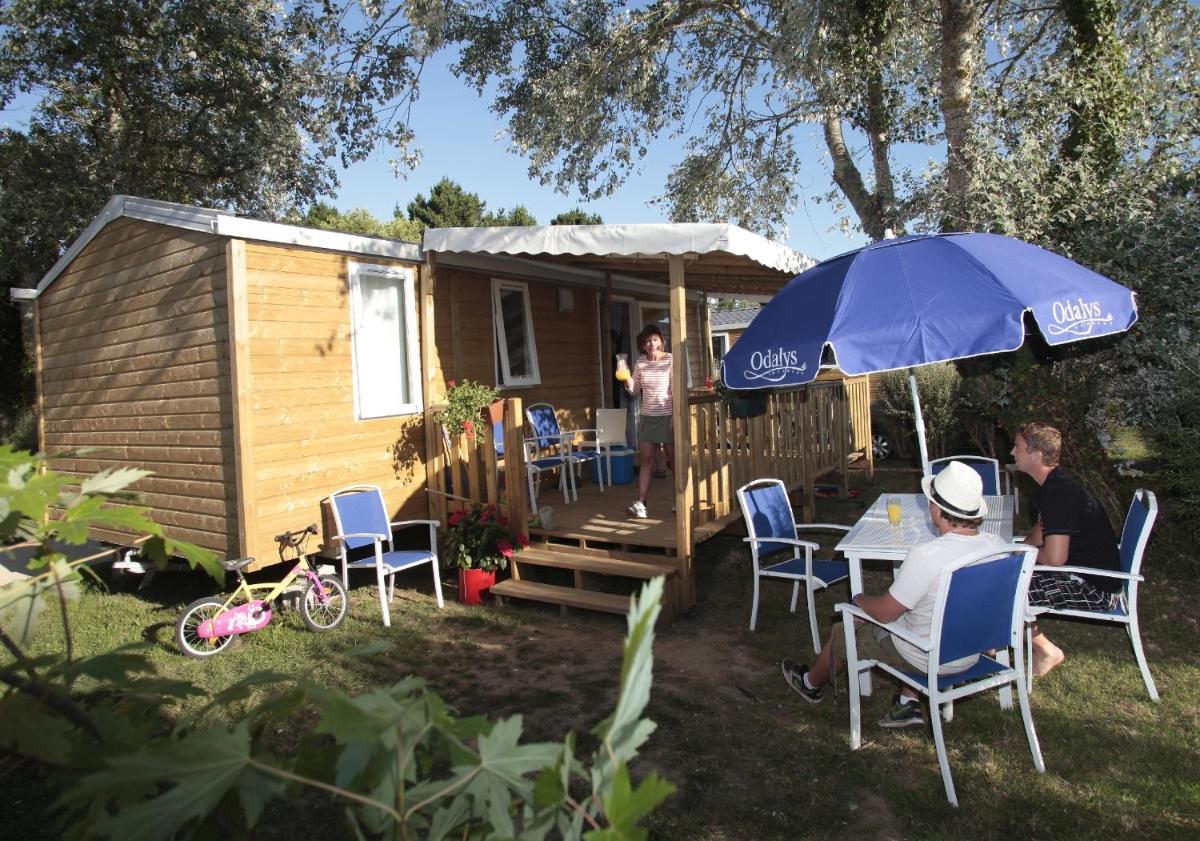 Family Bungalow photo 3