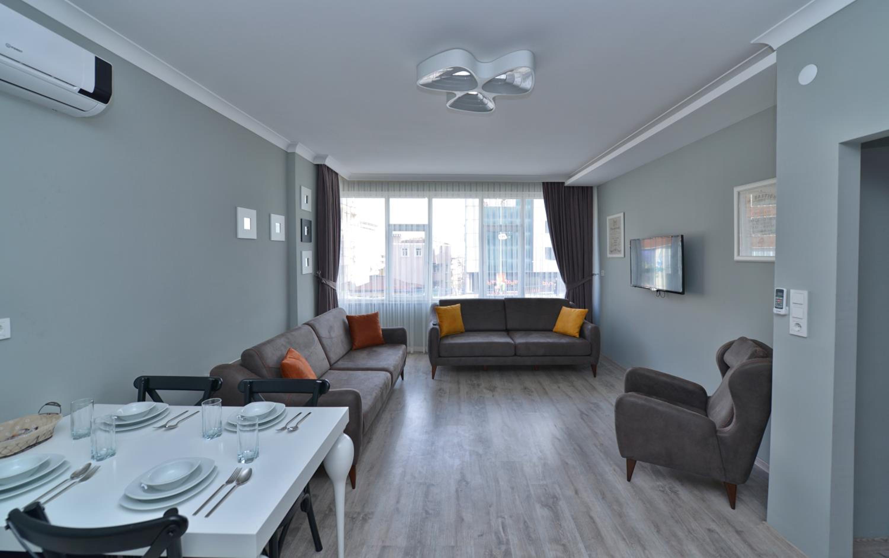 Two-Bedroom Apartment photo 2