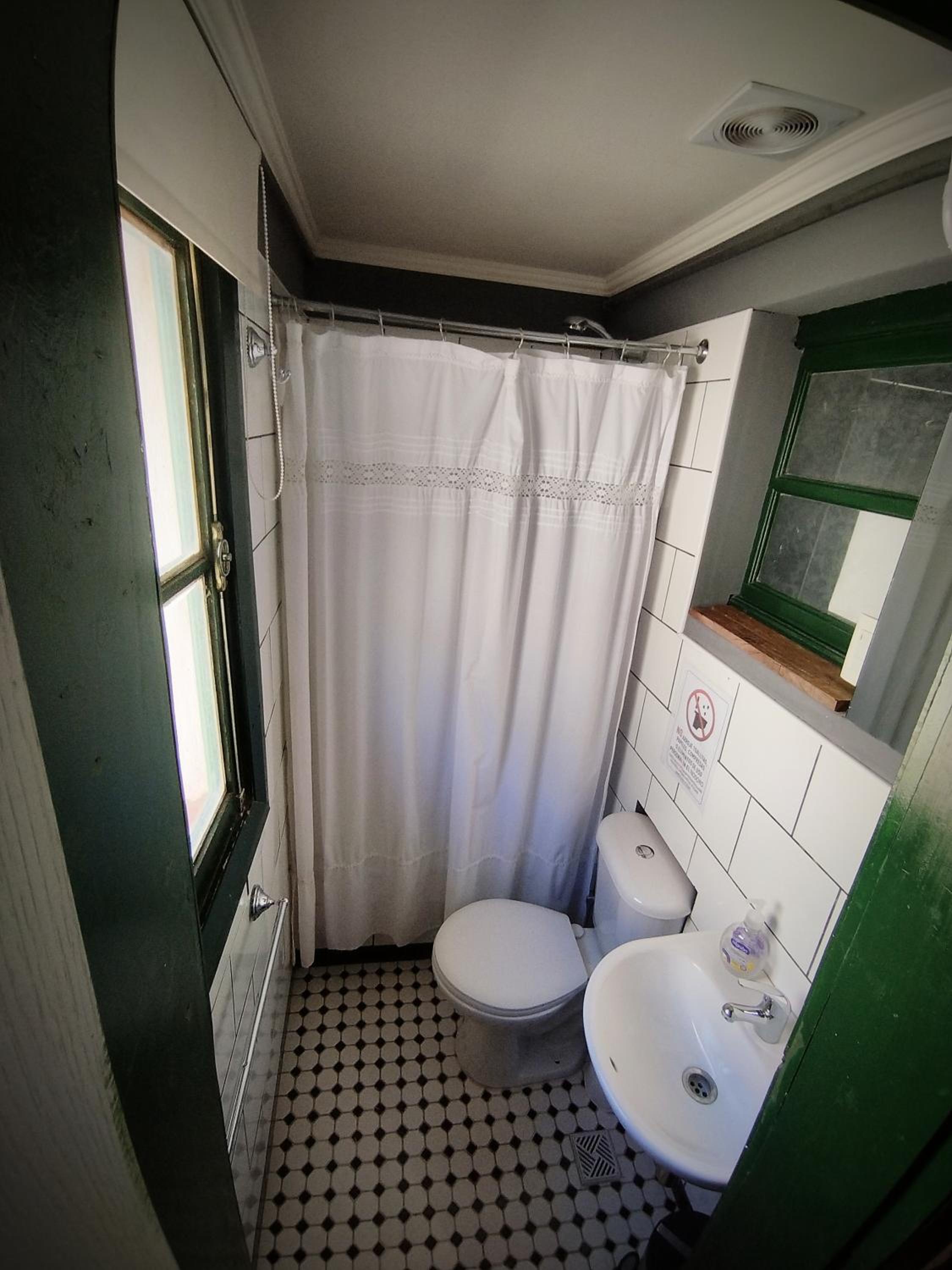 Quadruple Room with Private Bathroom photo 2