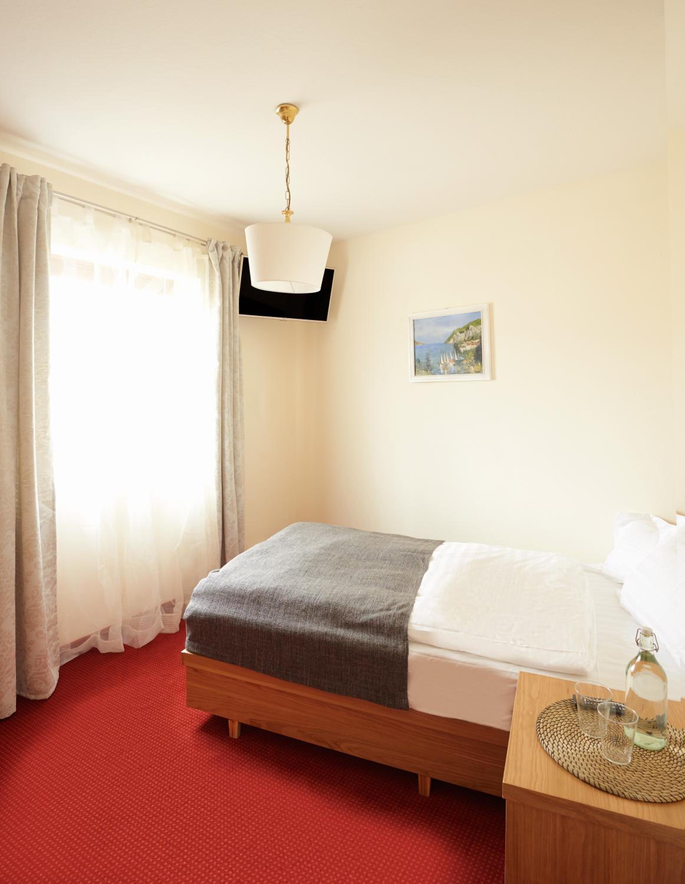 Single Room photo 1