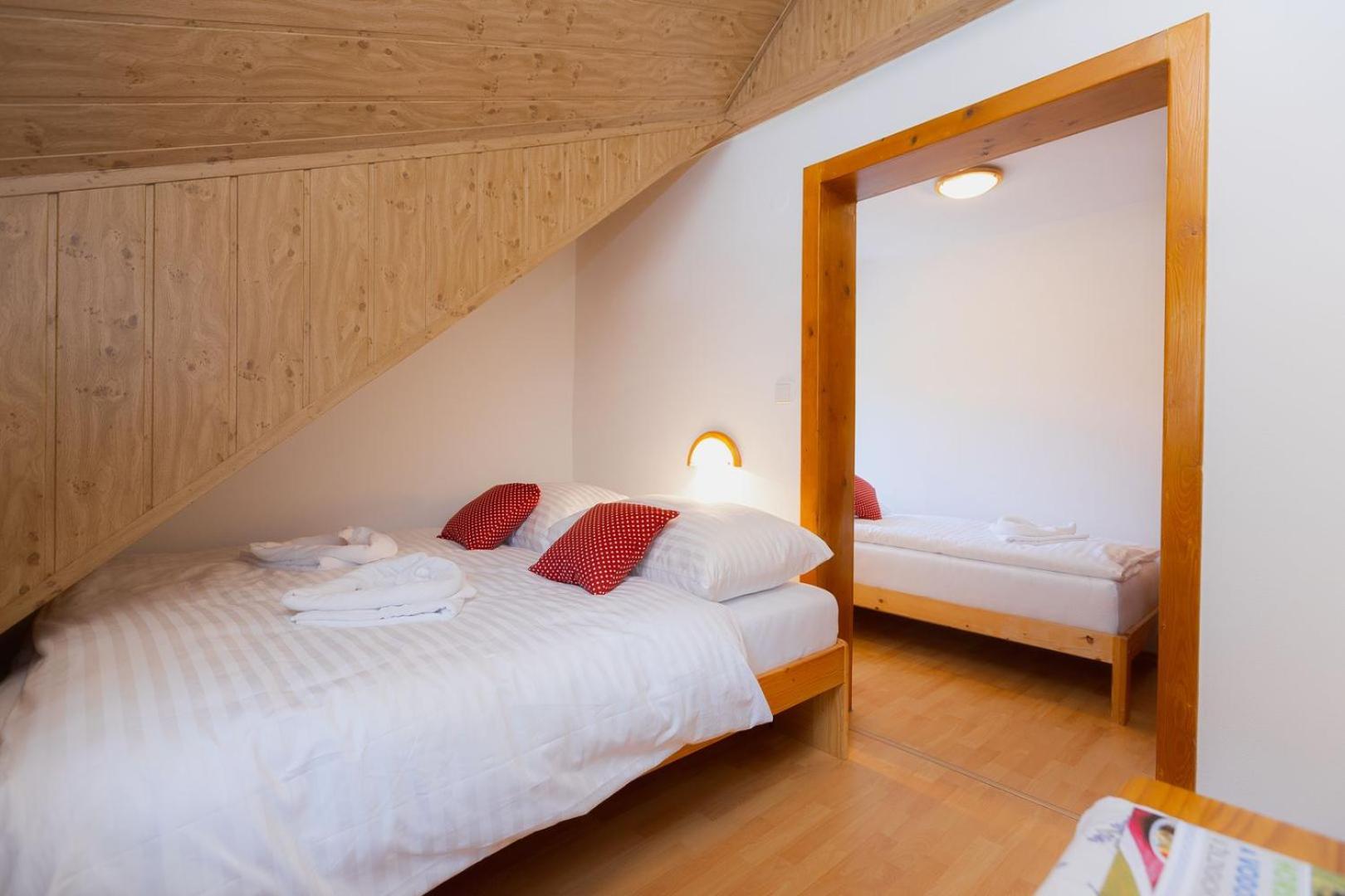 Standard Triple Room photo 2