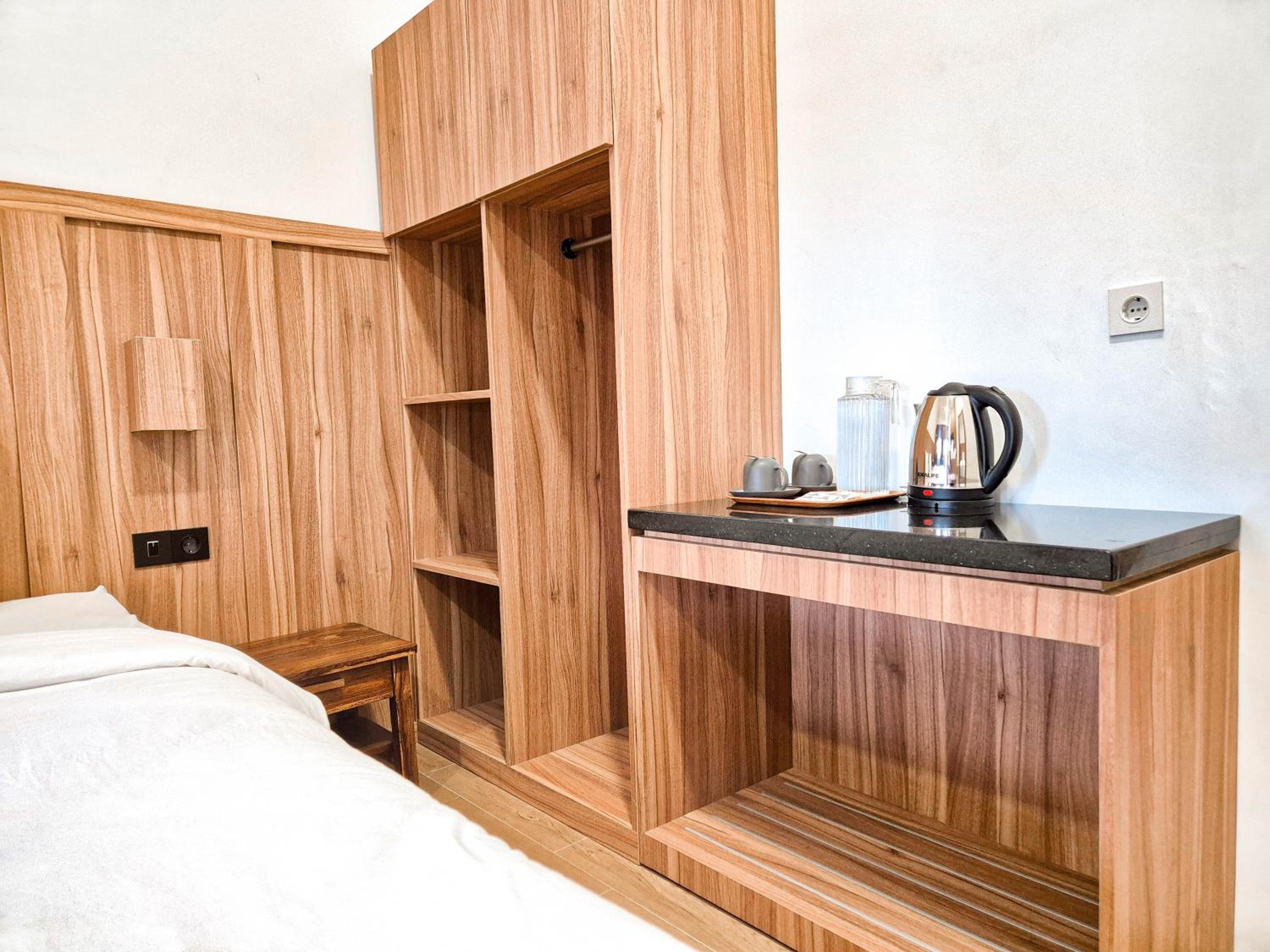 Superior King Room - Photo 10