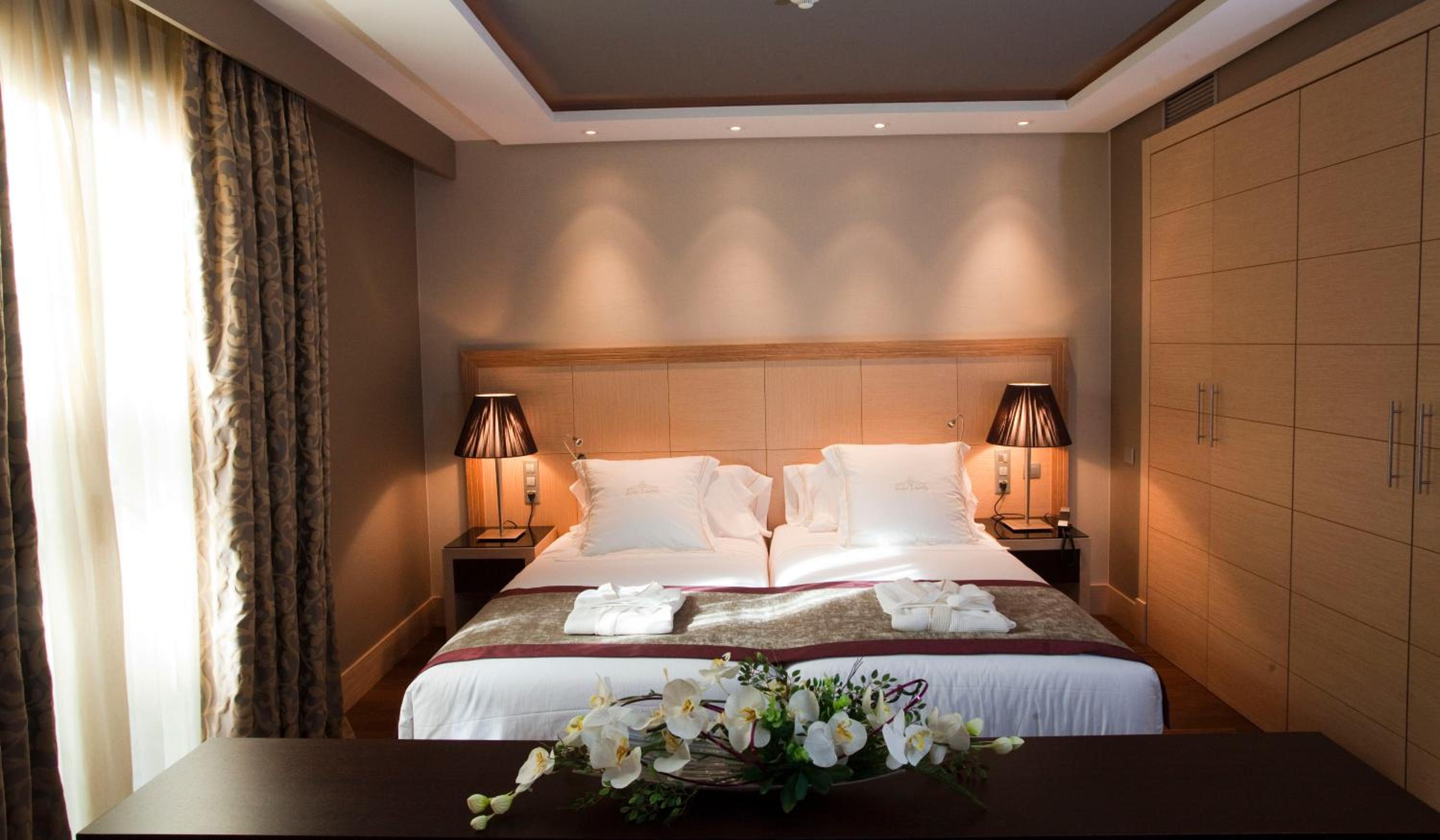 Premium Suite - Photo 6