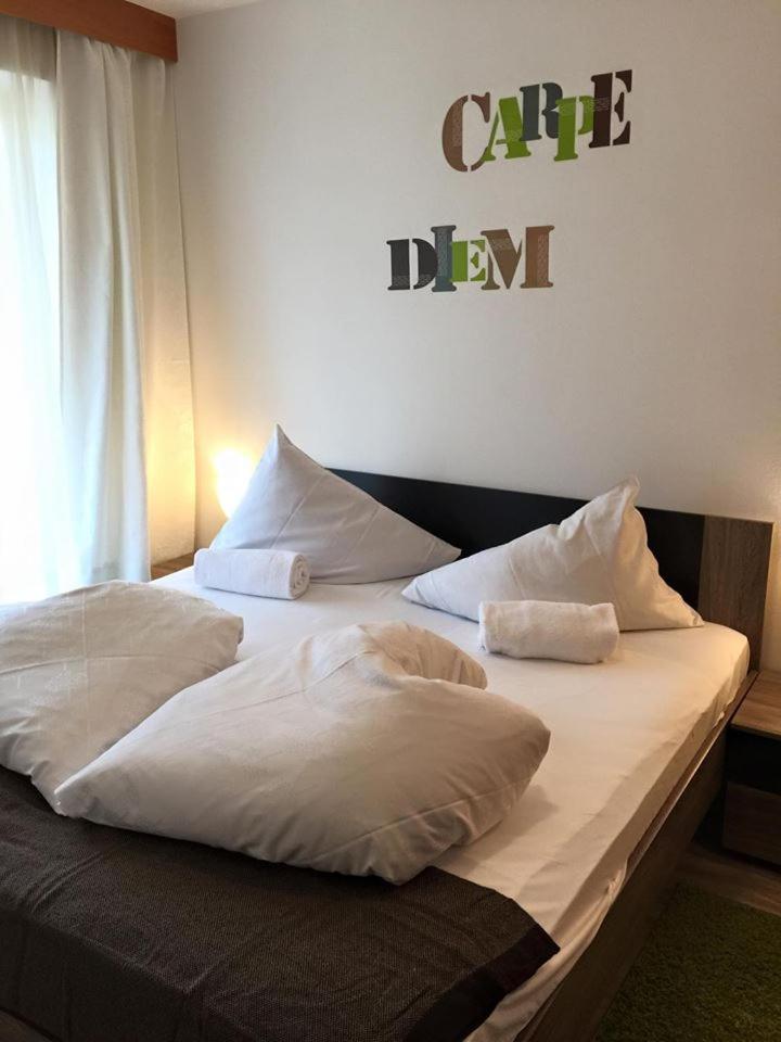 Small Double Room with Balcony and Mountain View - Photo 5