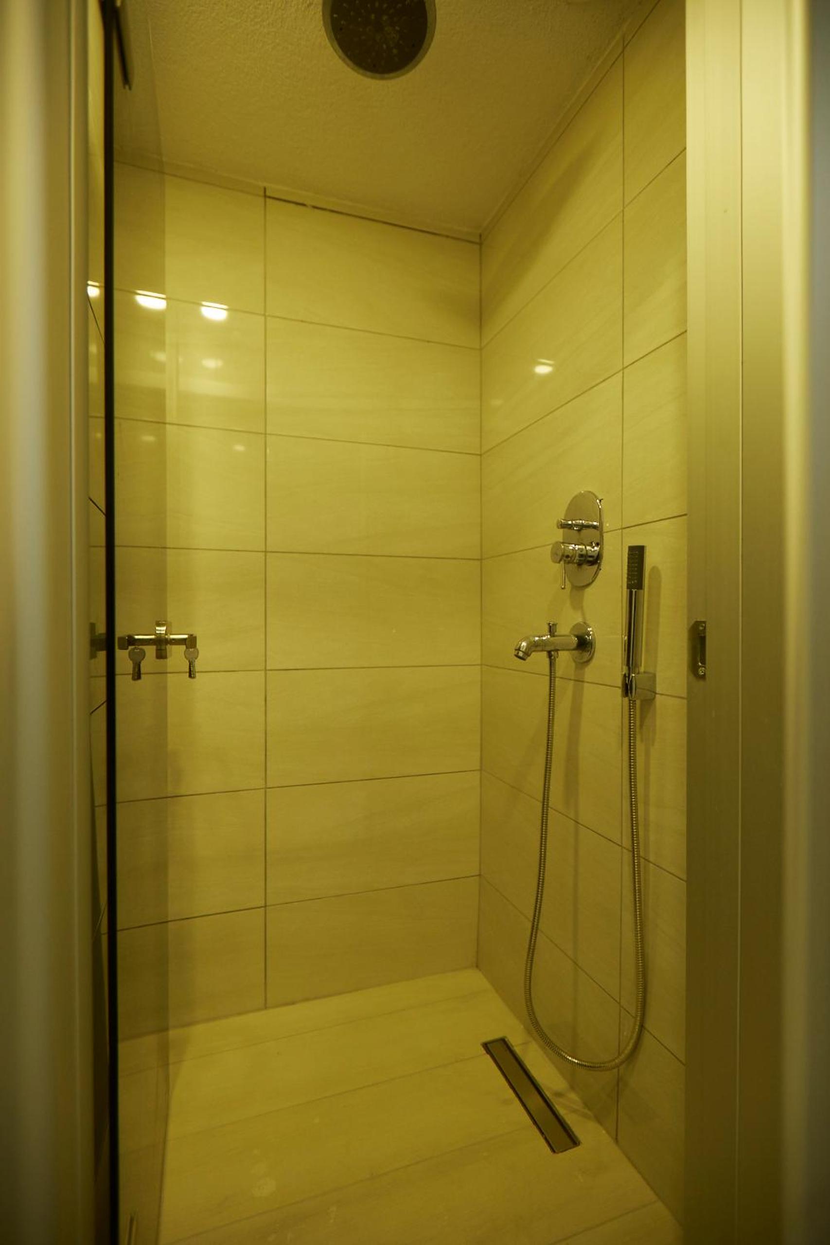 Budget Double Room photo 2
