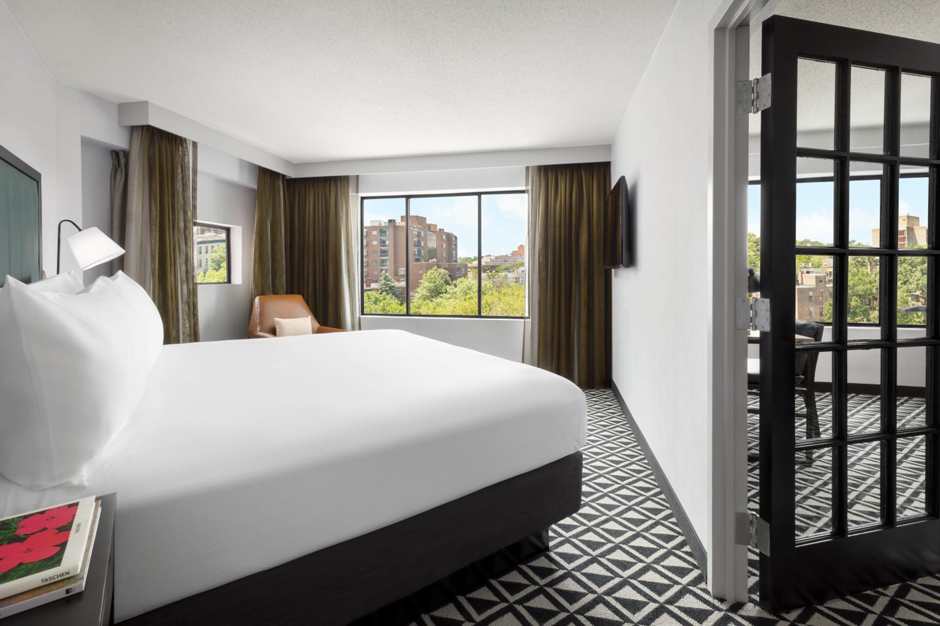One-Bedroom Suite