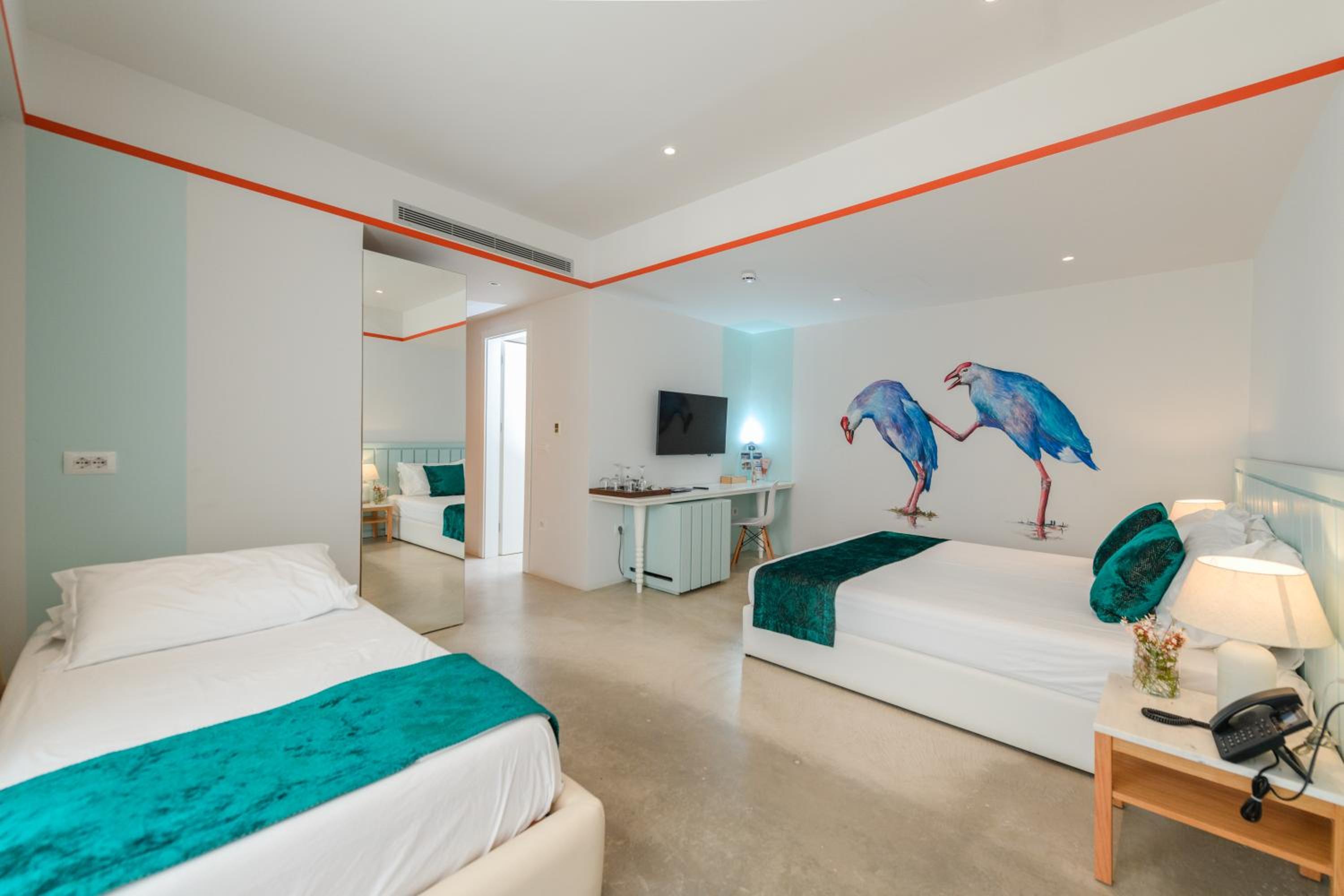 Standard King Room photo 2