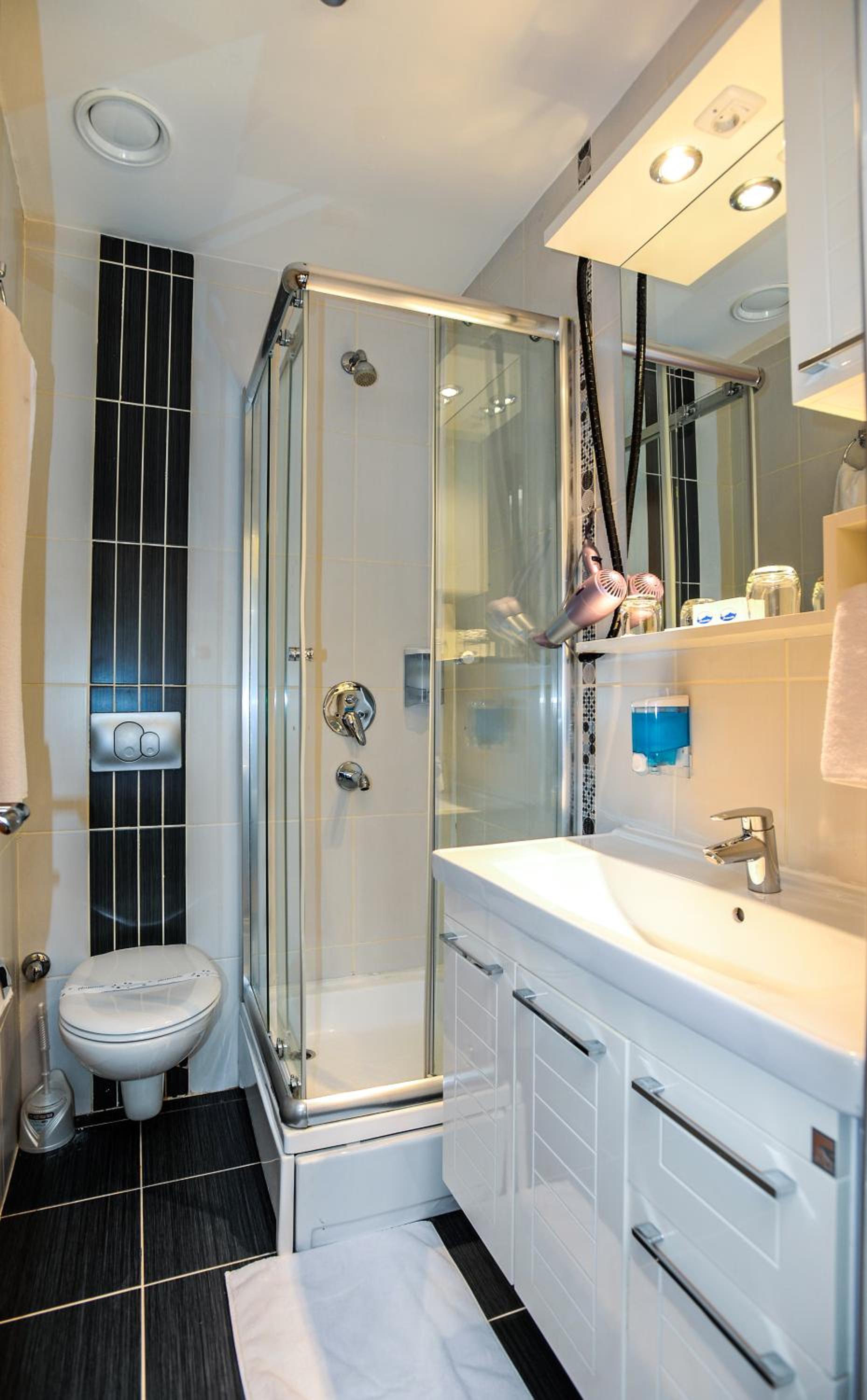  Standard Double or Twin Room photo 2
