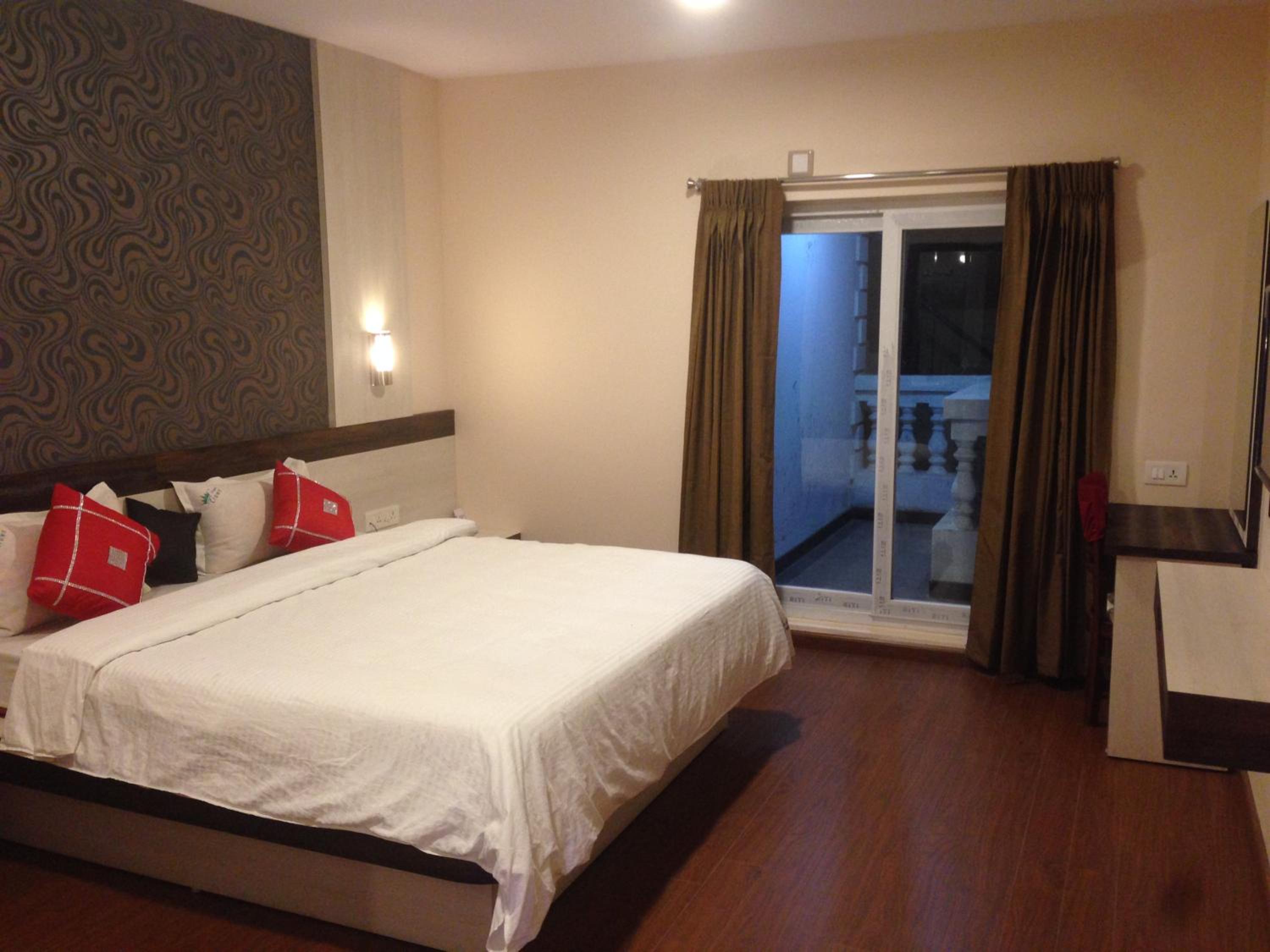 Executive Double Room - Photo 3