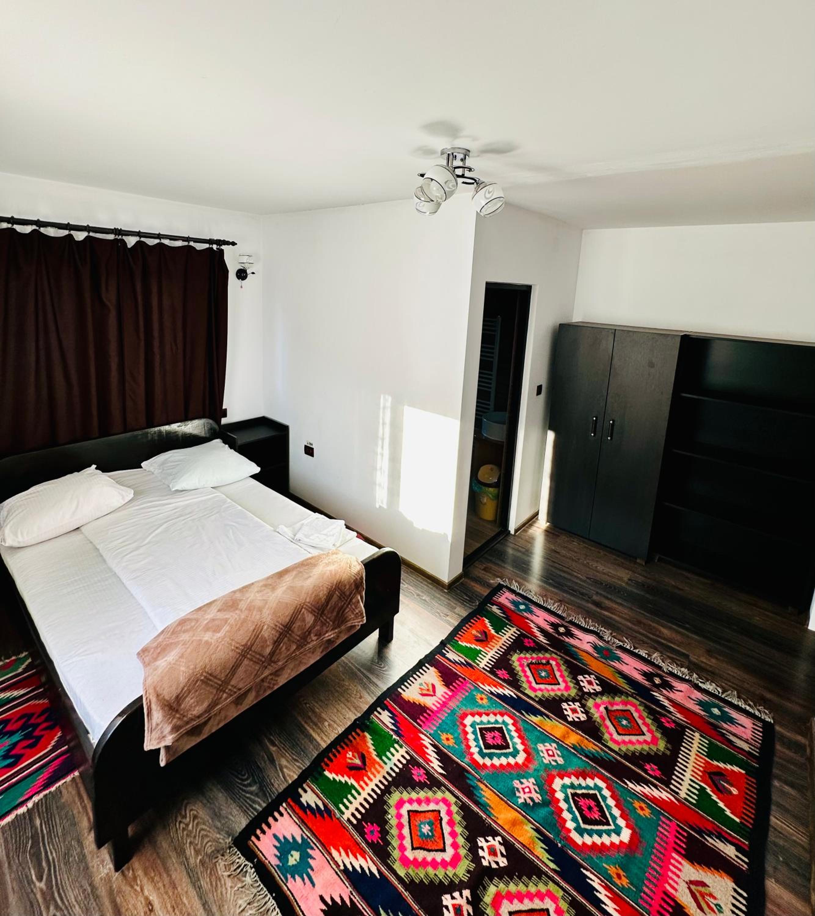 Double Room with Private Bathroom photo 3