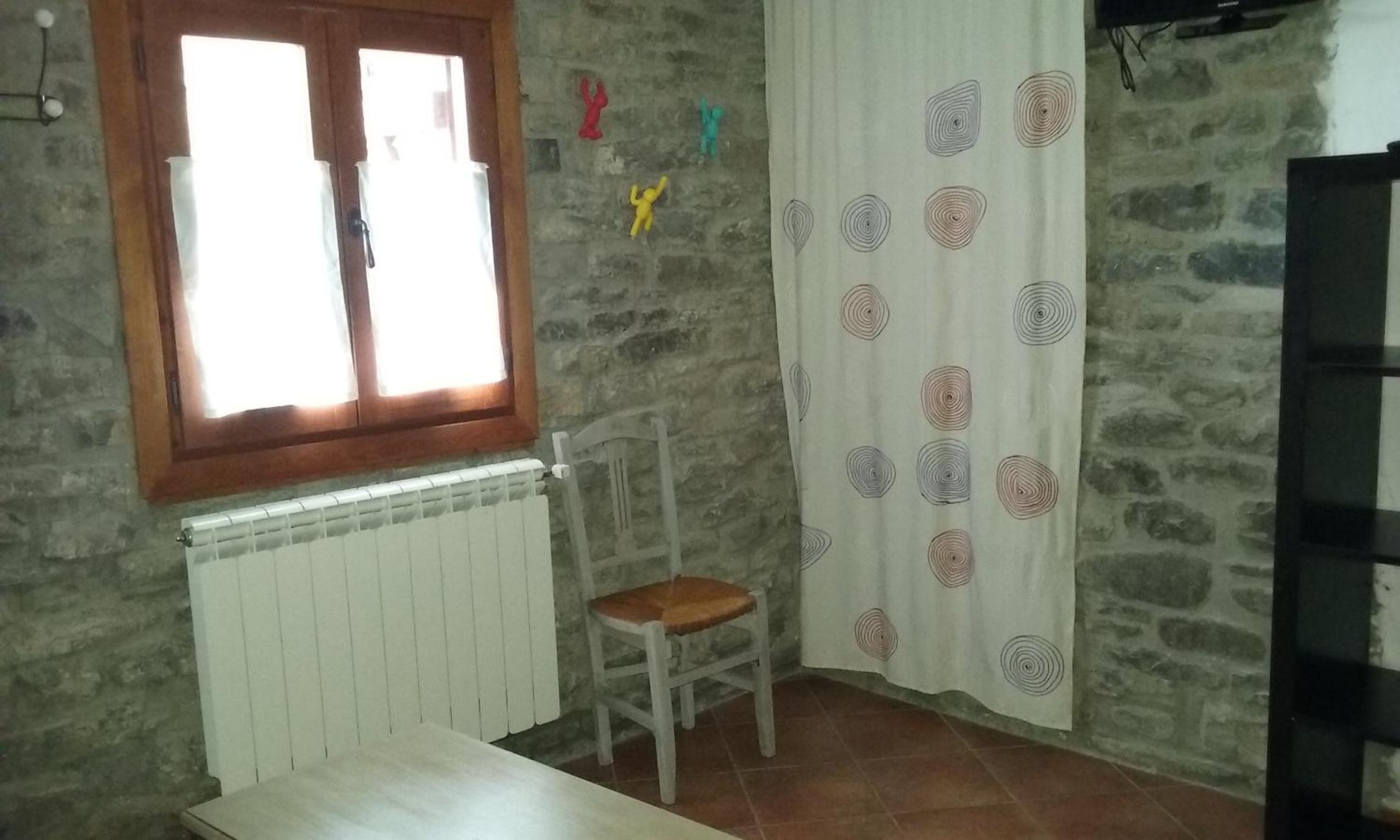 Family Room with Bathroom photo 2