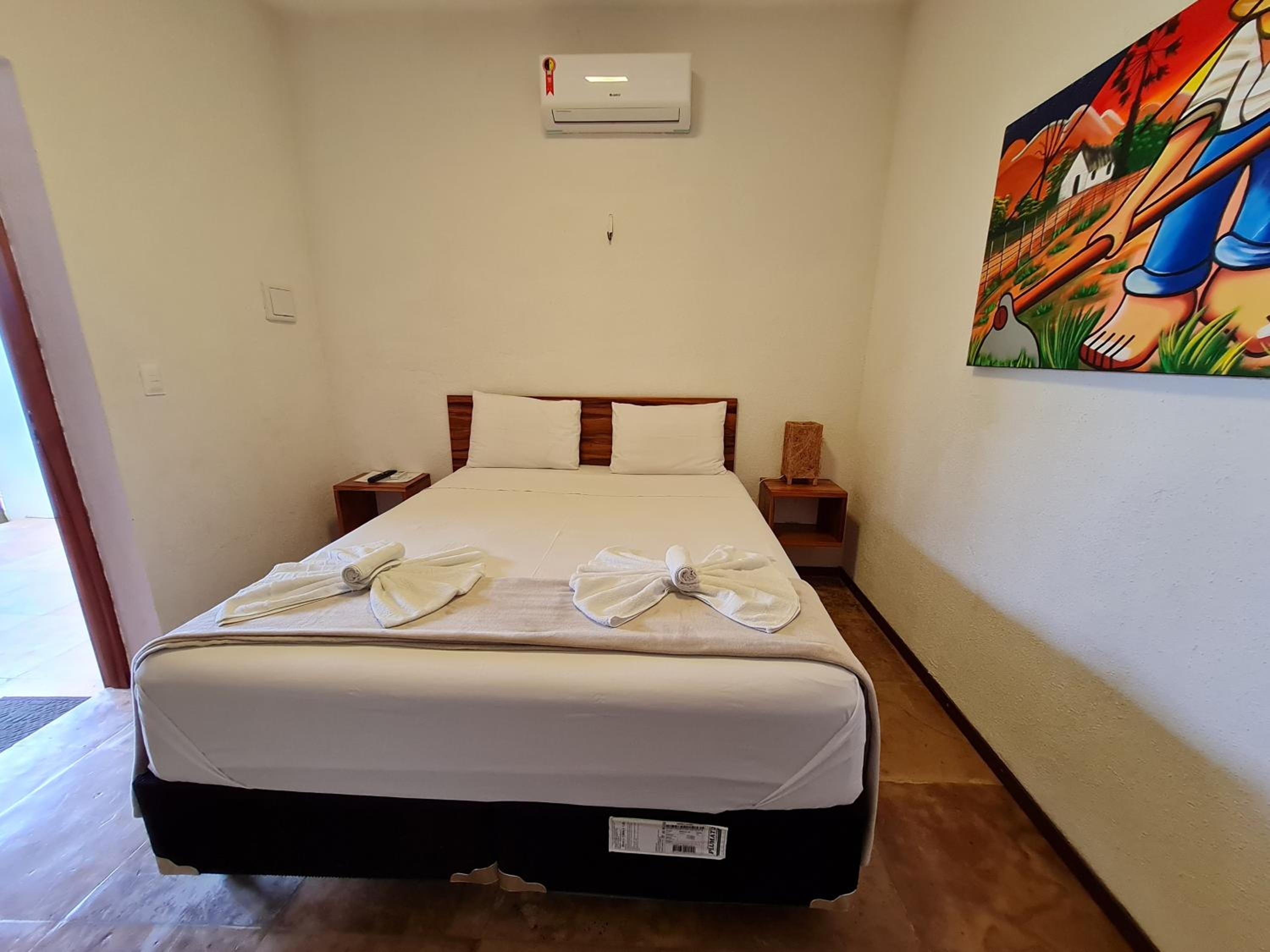 Junior Suite with Balcony - Photo 3