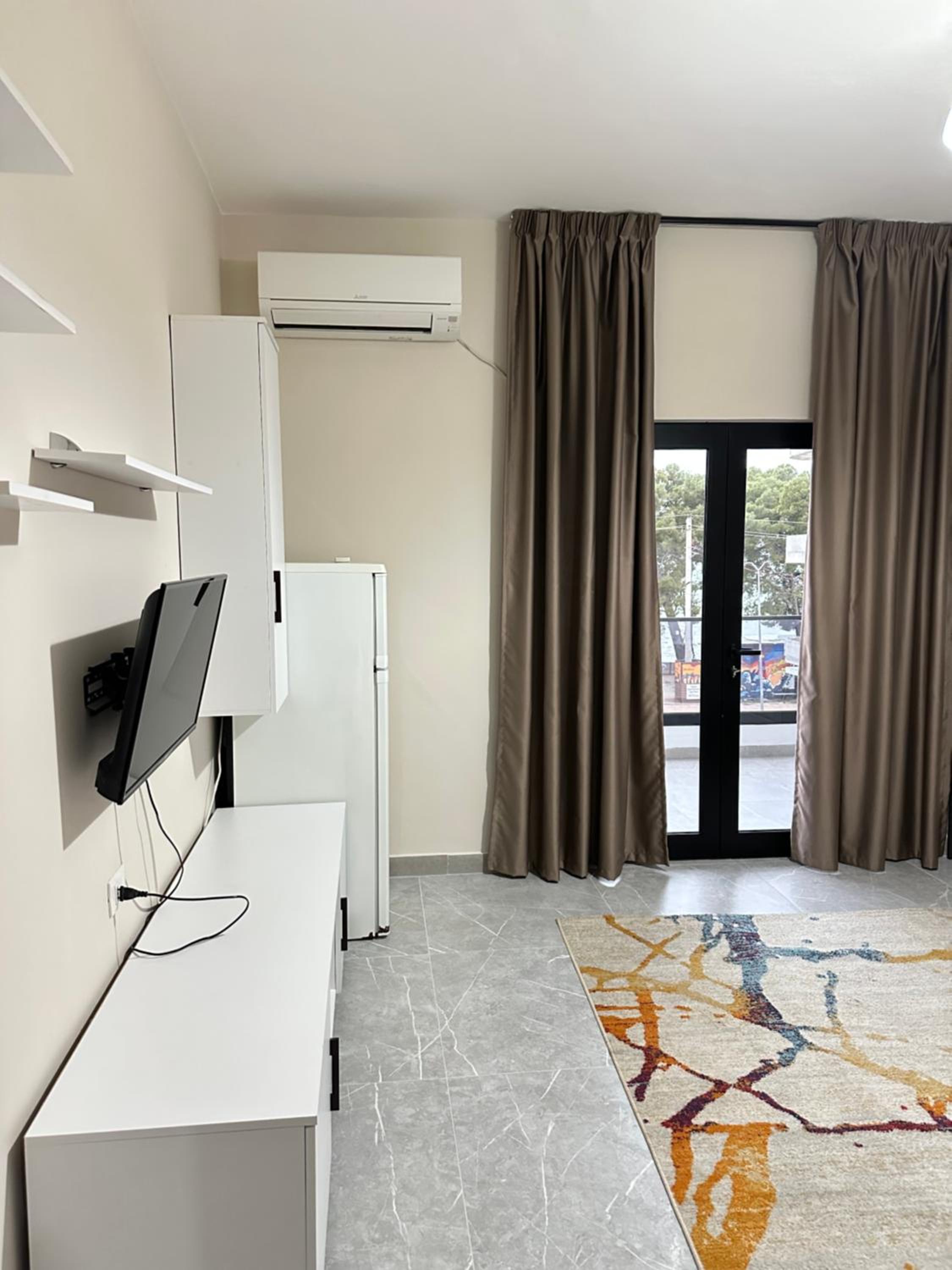 Apartment photo 3