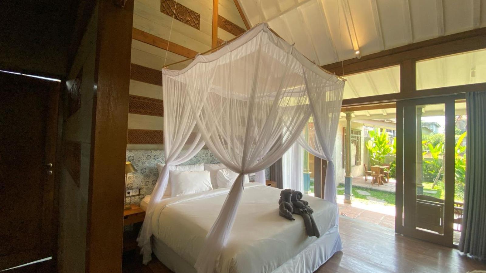 Villa with Garden View - Photo 7