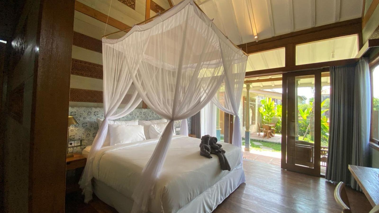 Villa with Garden View - Photo 10