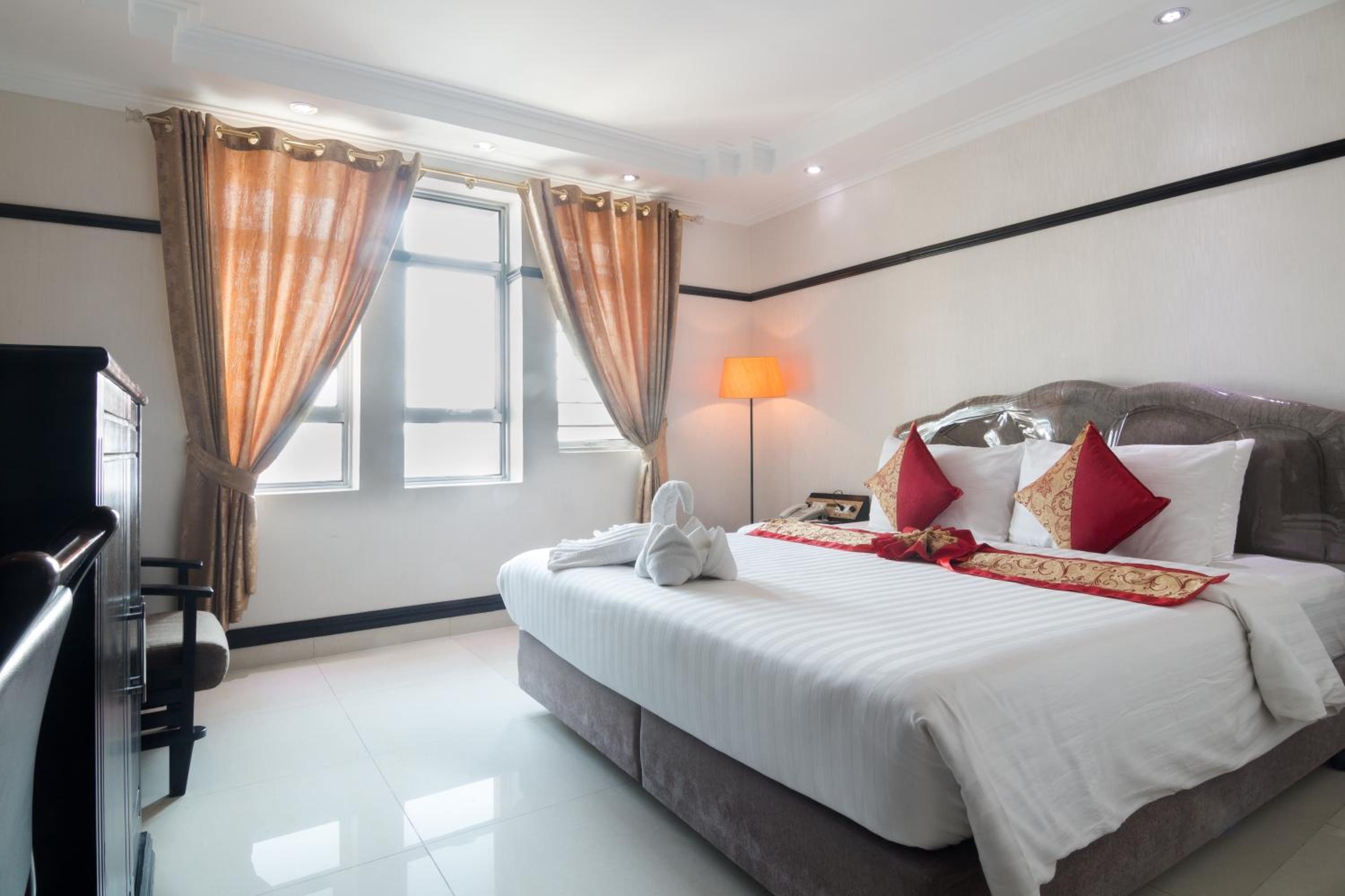 Deluxe Double Room with City View photo 1