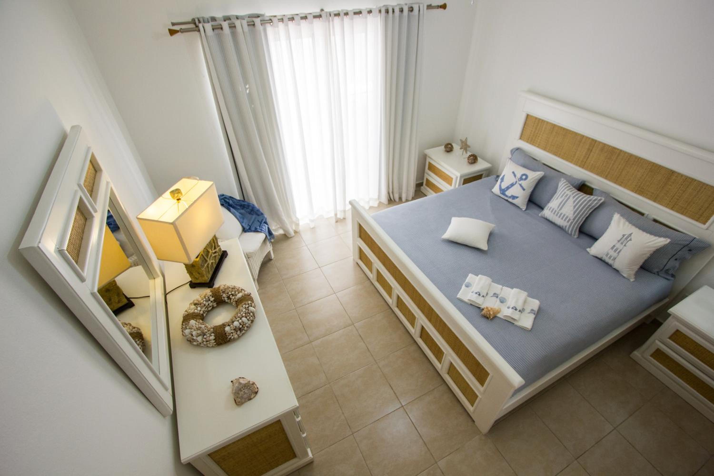 Two-Bedroom Apartment with Beach Club - Annex