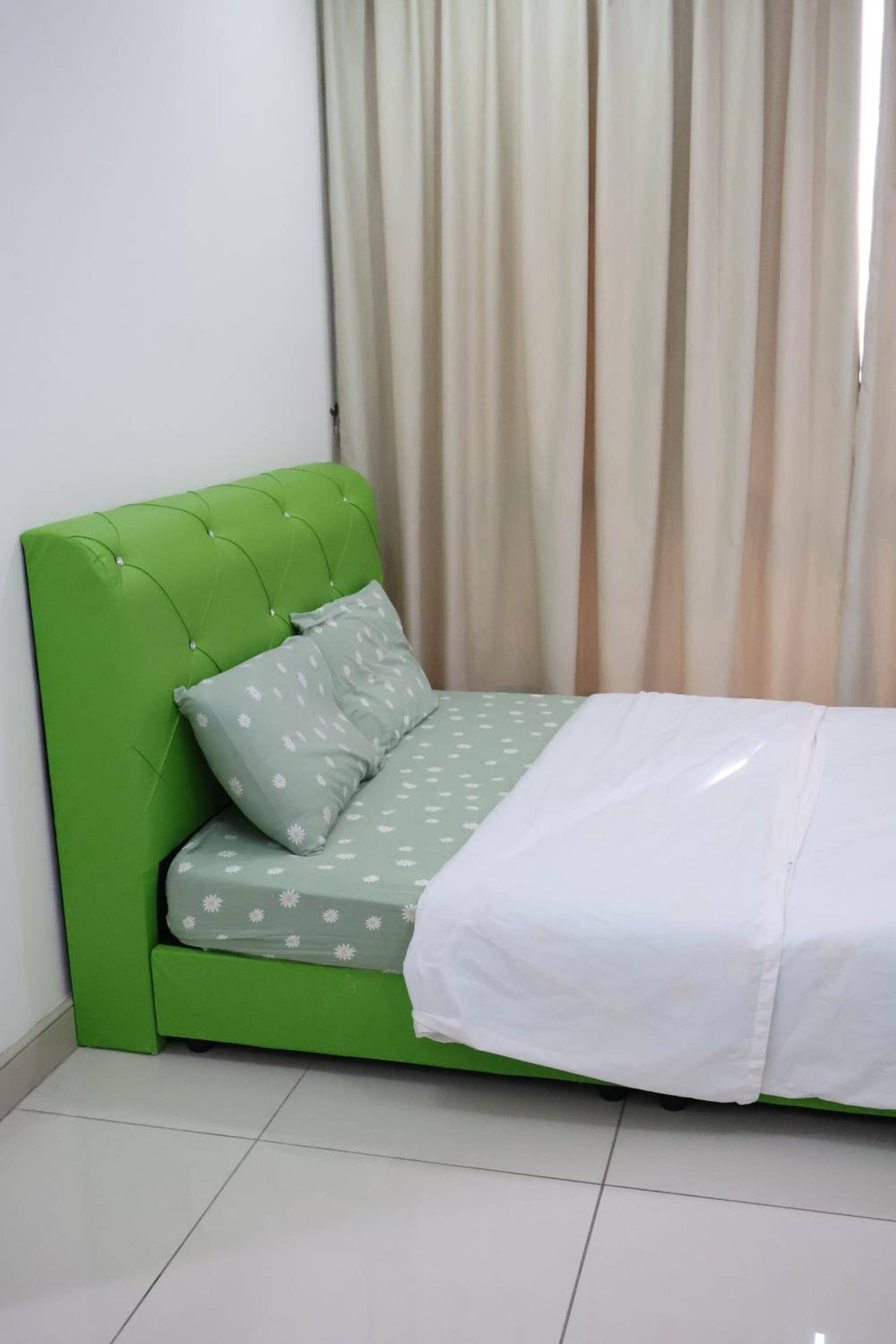 Deluxe Queen Room with Two Queen Beds photo 2