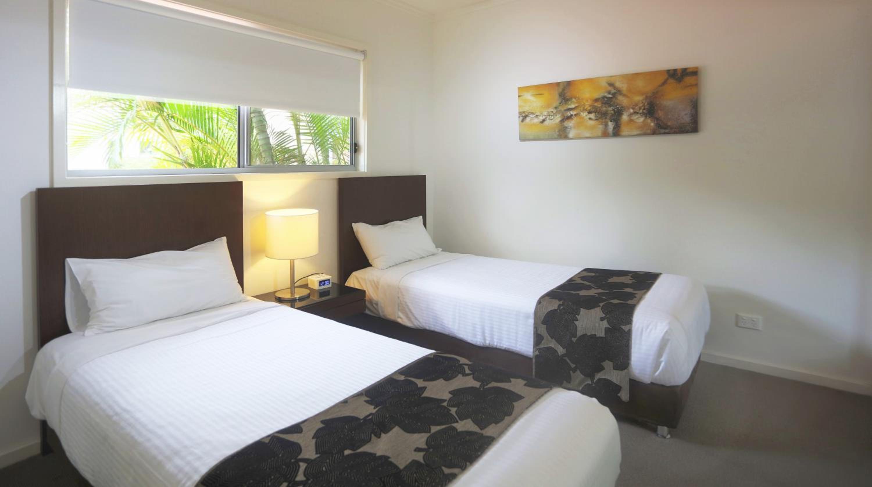 Two-Bedroom Standard Villa - Photo 9