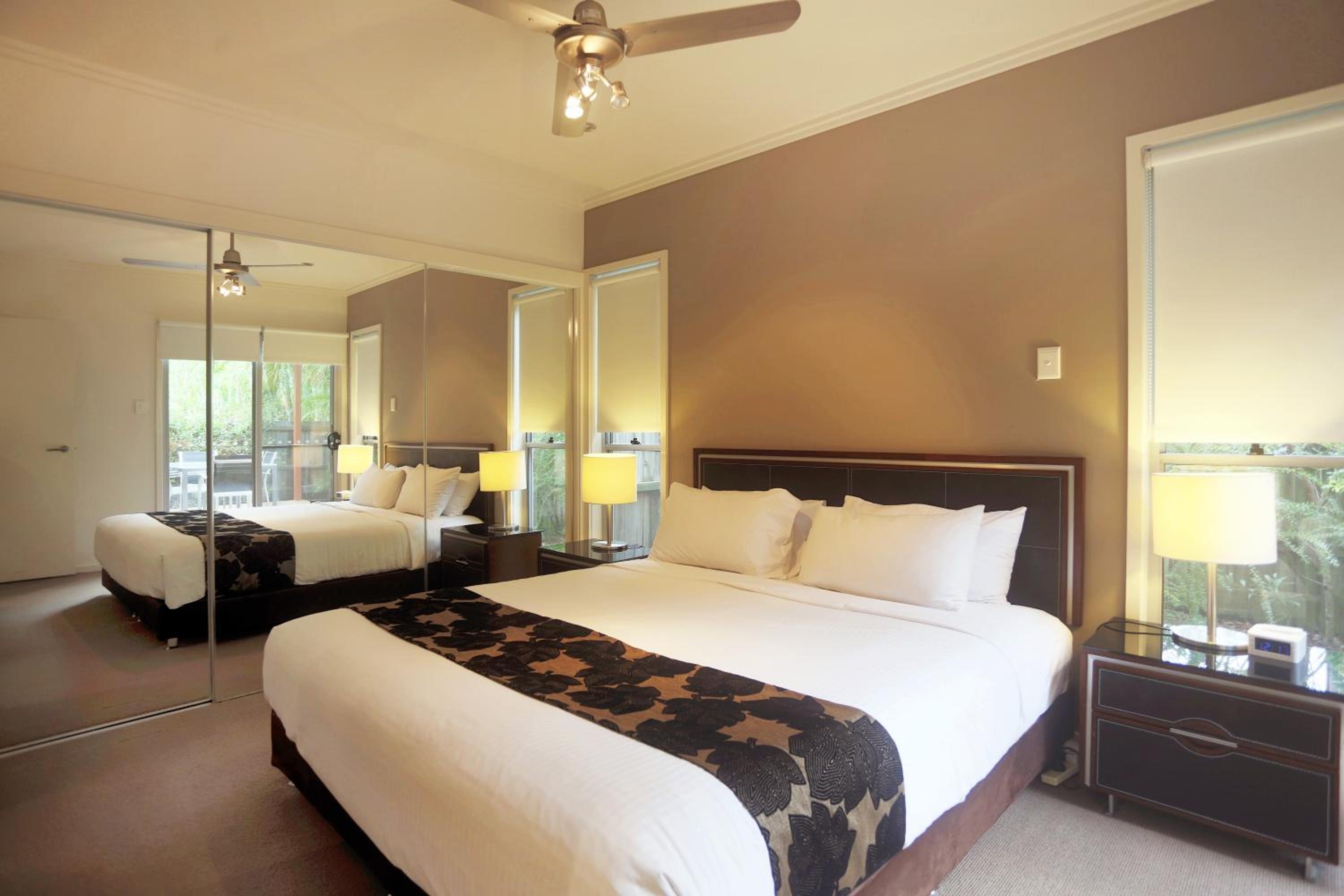 Two-Bedroom Standard Villa - Photo 10
