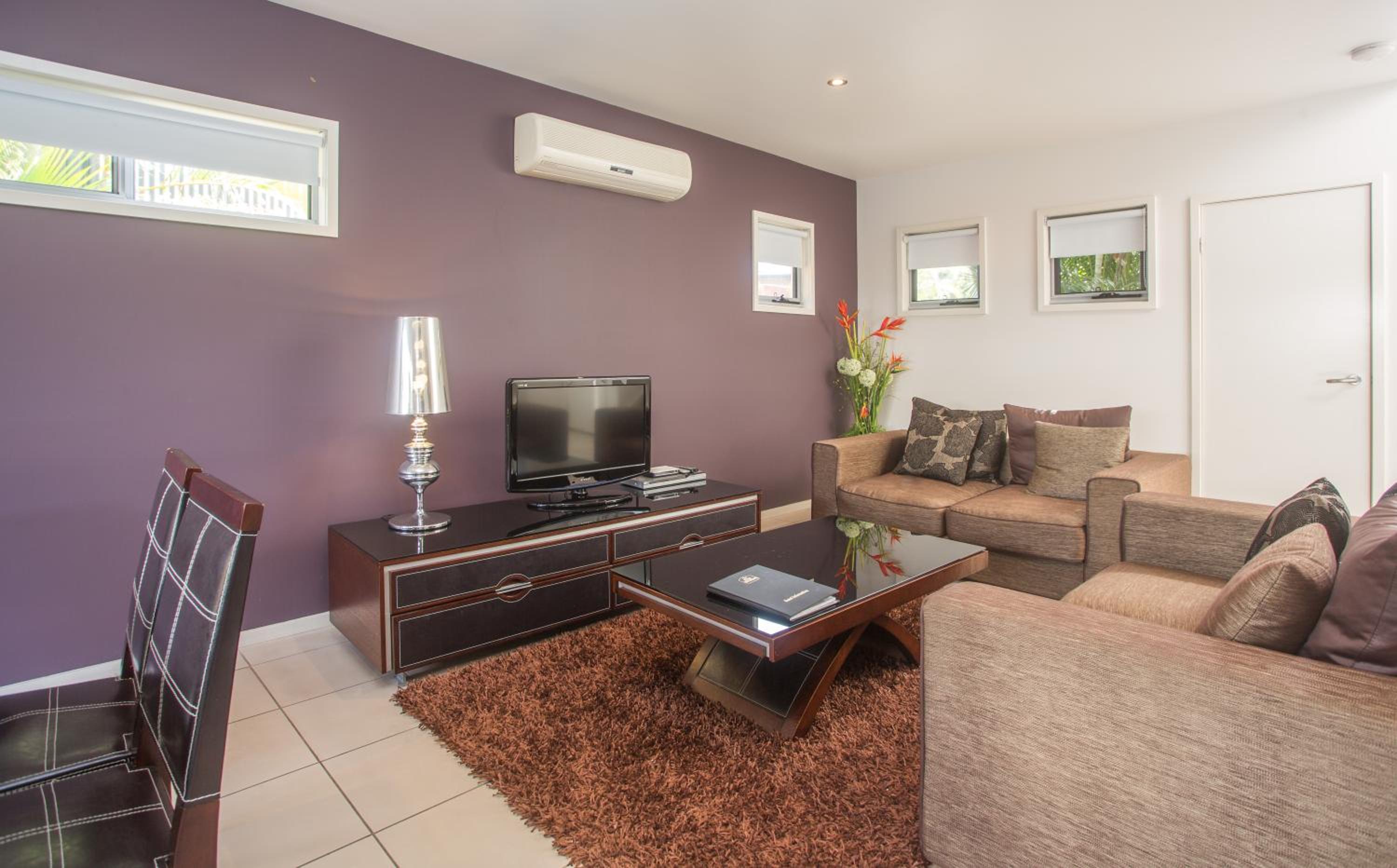 Two-Bedroom Classic Villa - Photo 12