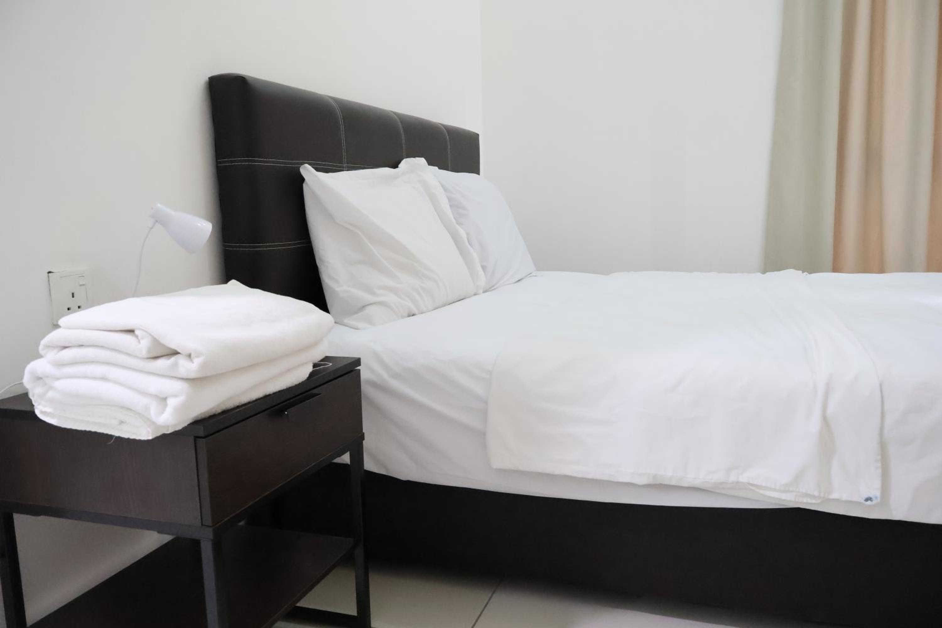Deluxe Queen Room with Two Queen Beds photo 3