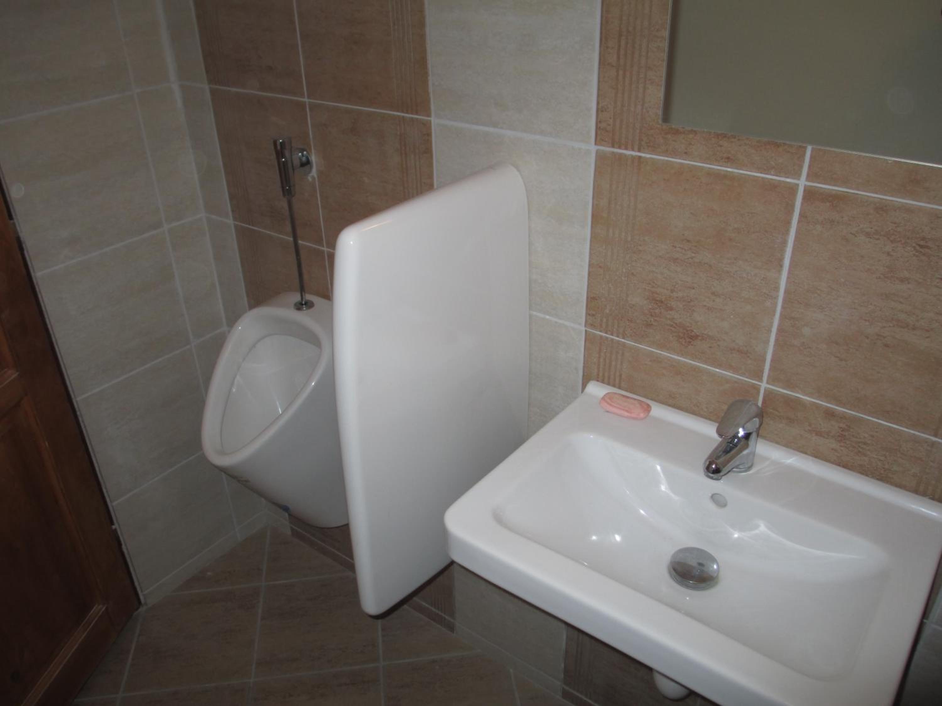 One-Bedroom Apartment - Photo 13