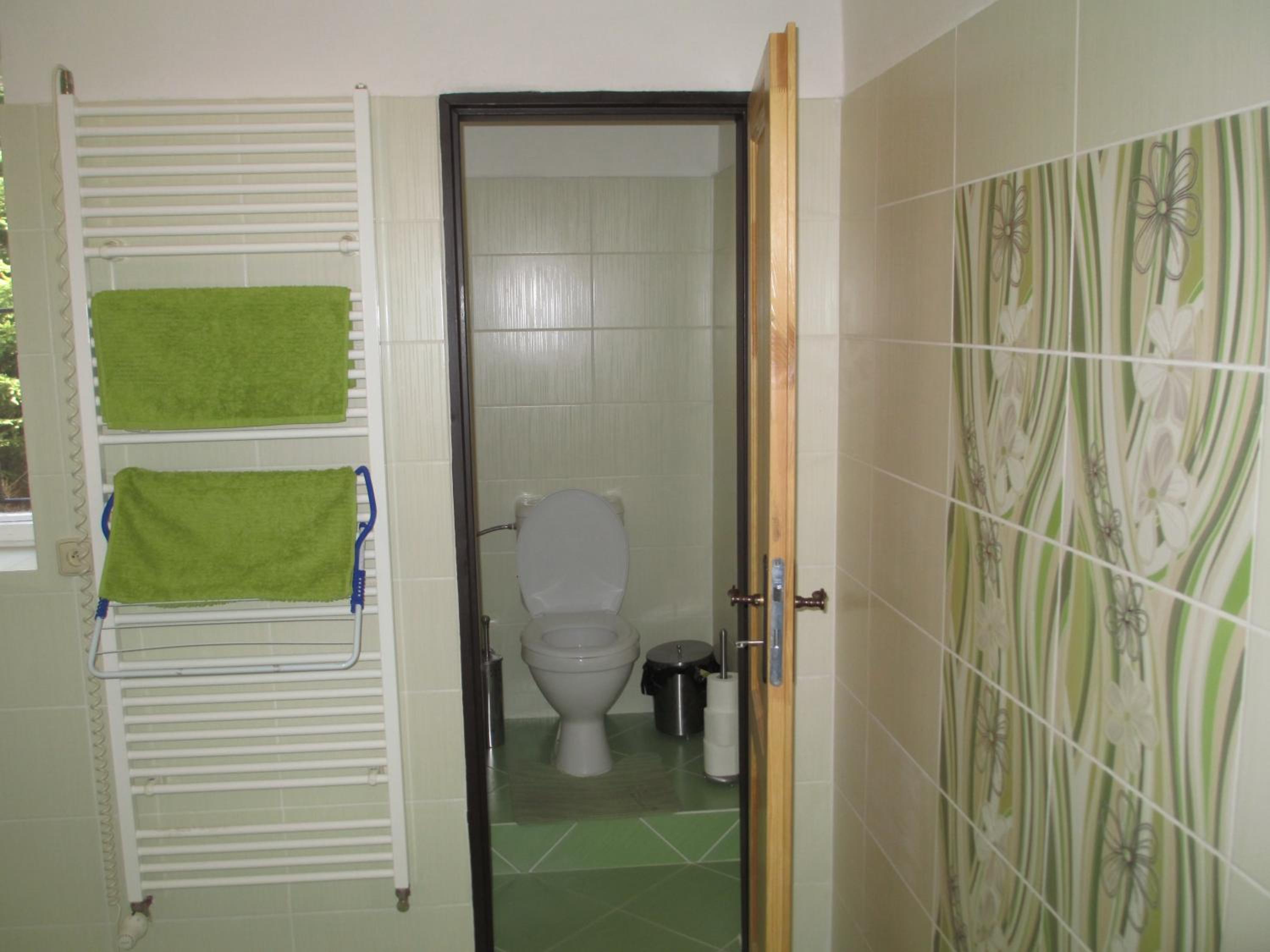 One-Bedroom Apartment - Photo 15