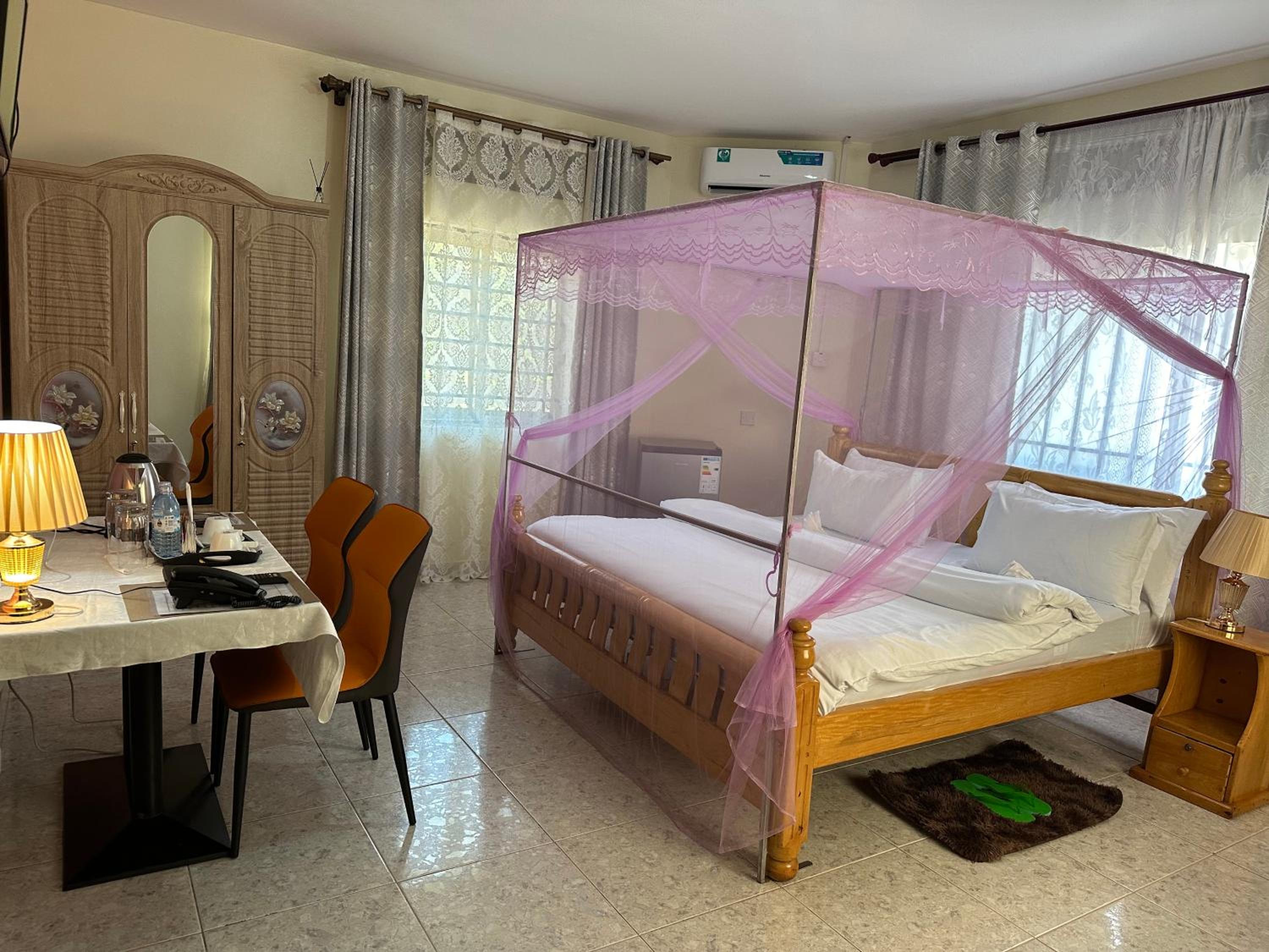 Deluxe Double Room photo 2