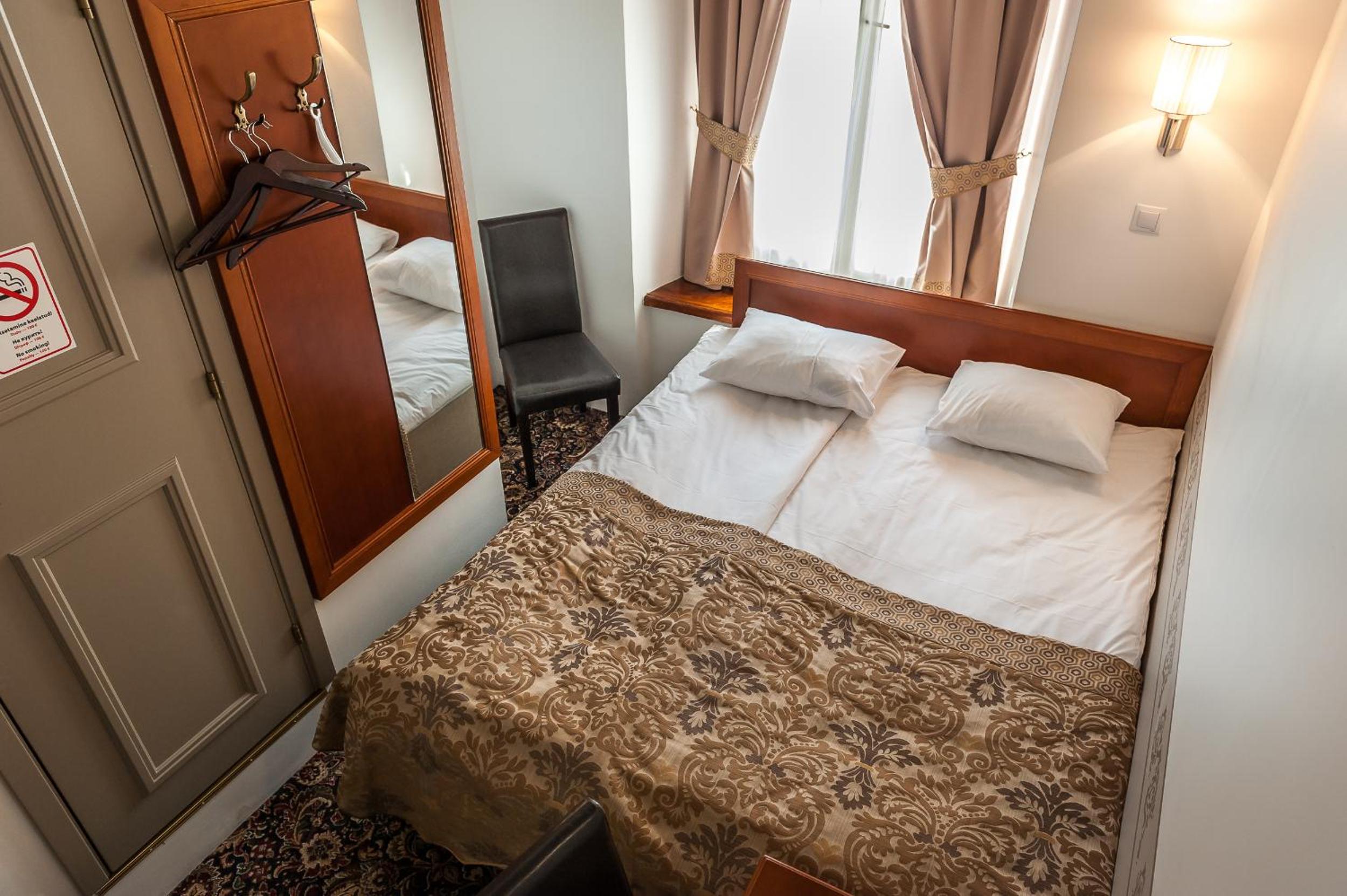 Small Single Room photo 1
