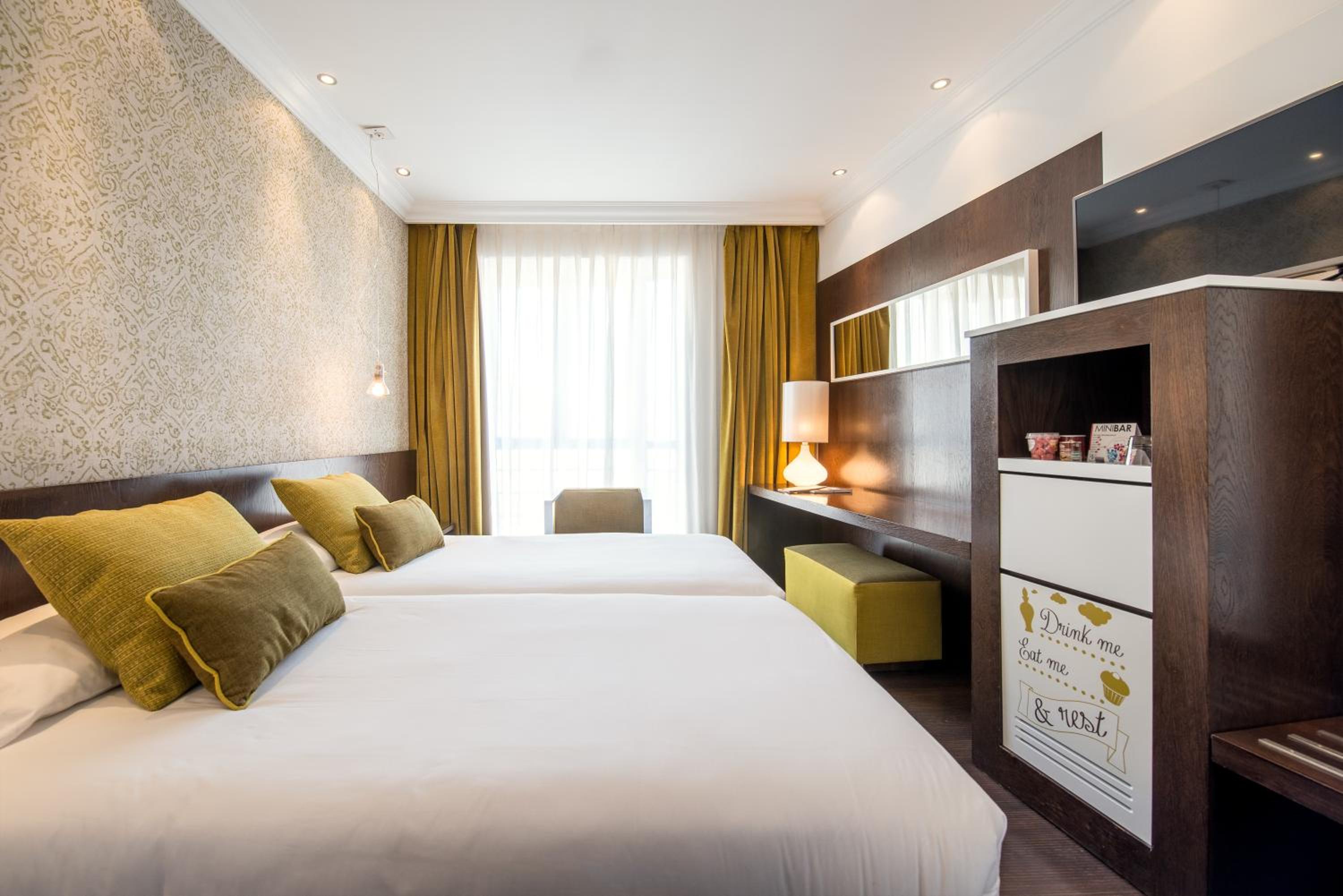 Two Connecting Double Rooms