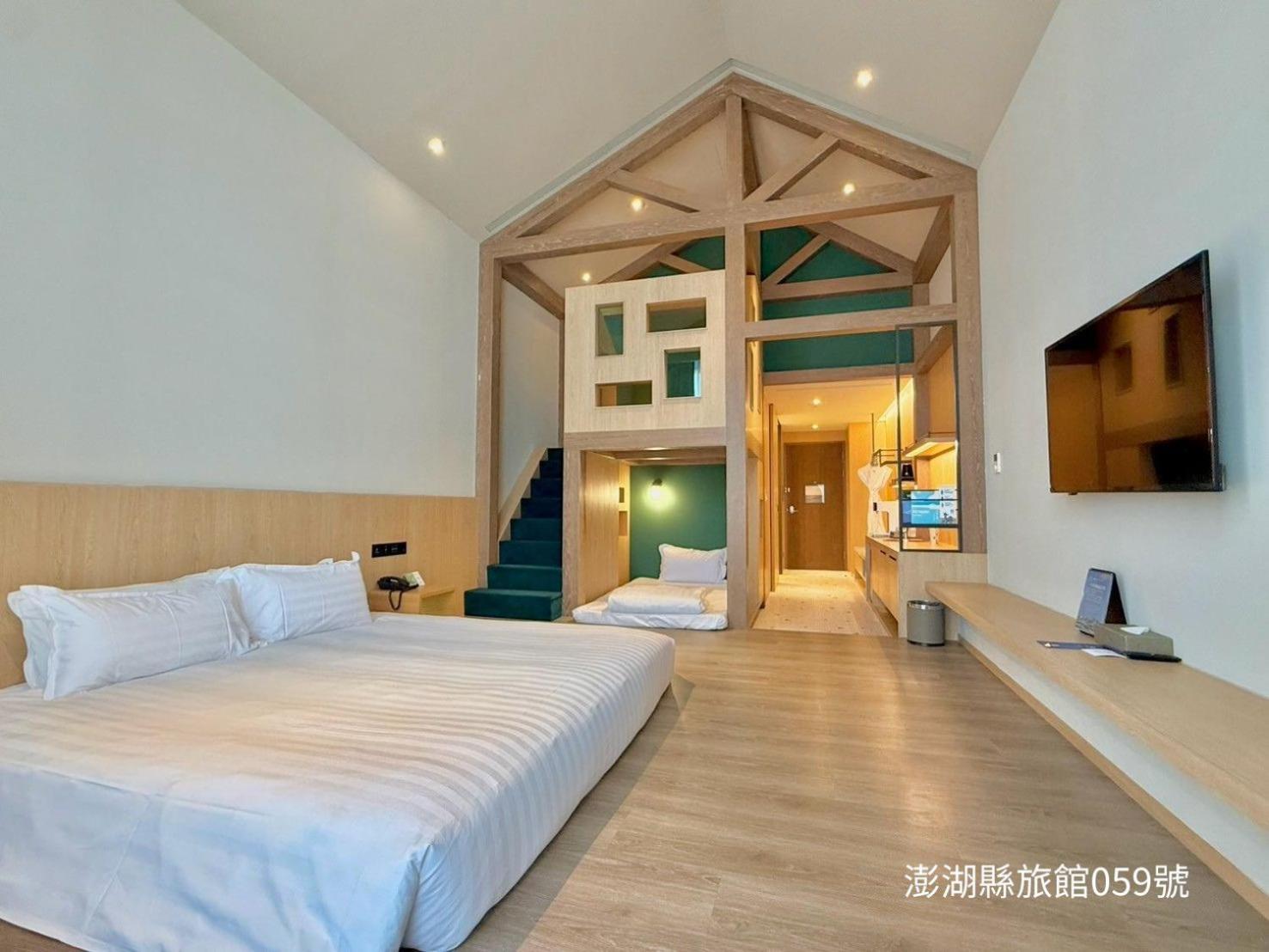 Queen Room