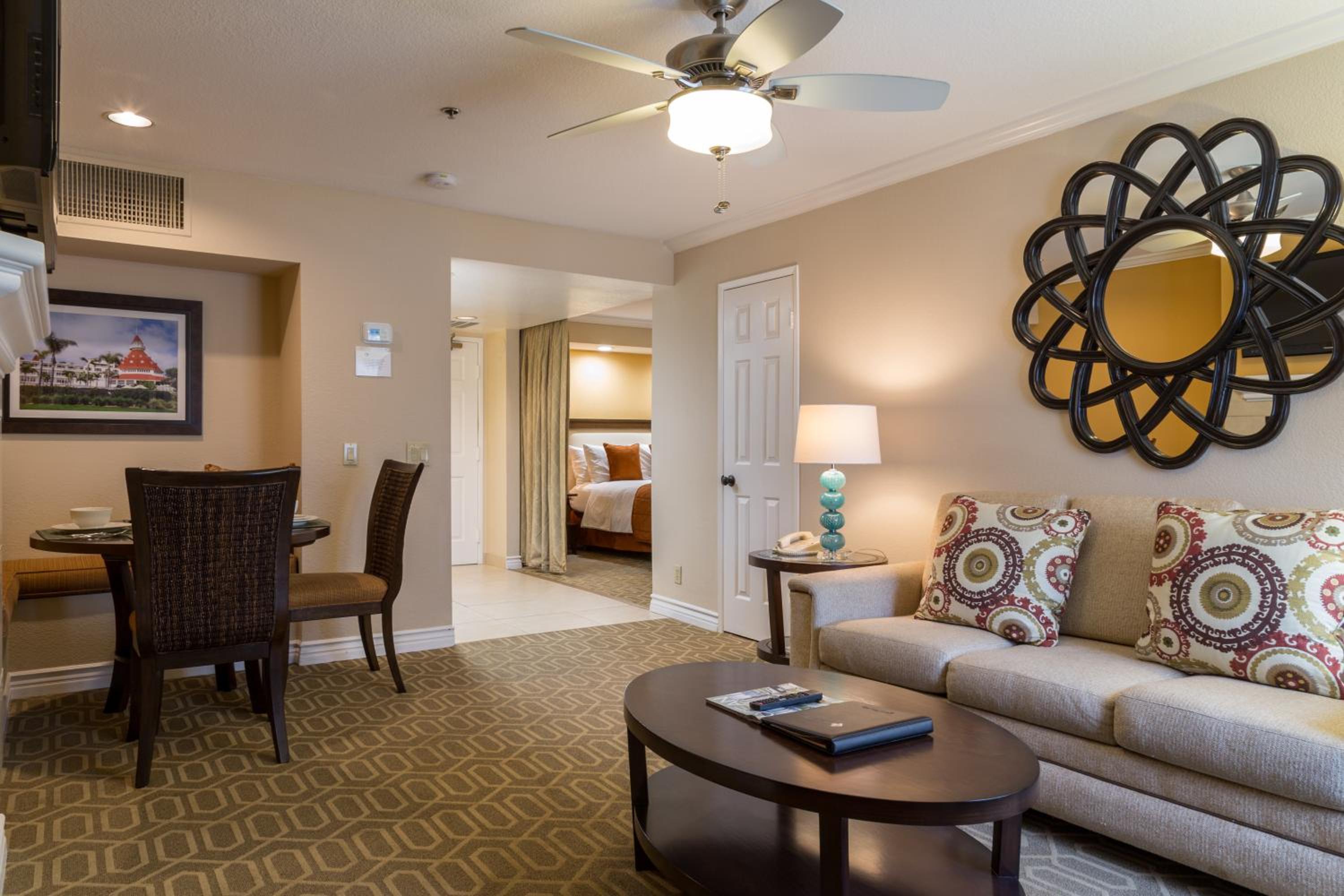 One-Bedroom Suite - Photo 10