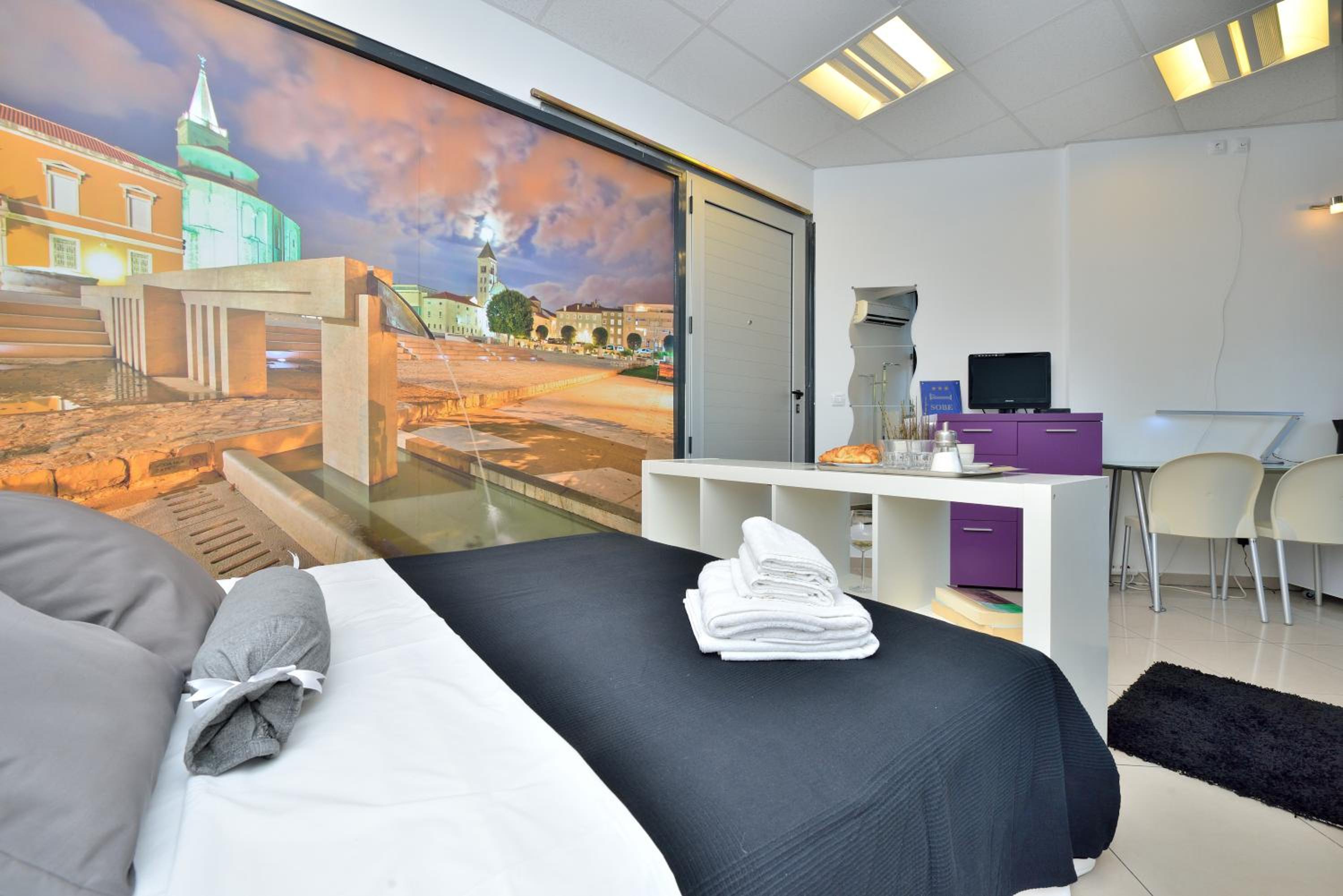 Deluxe Double Room - Photo 5