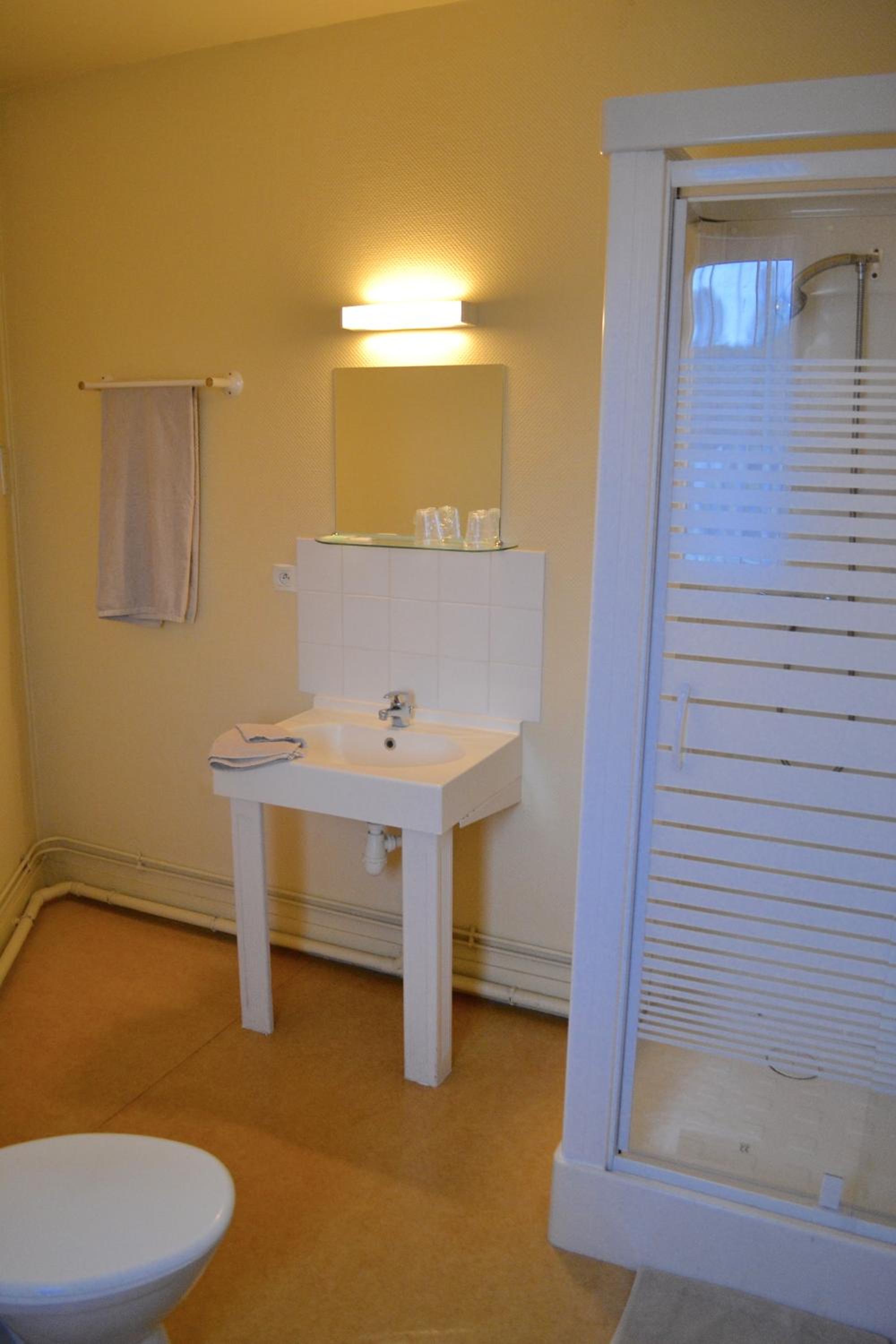 Standard Double Room photo 3