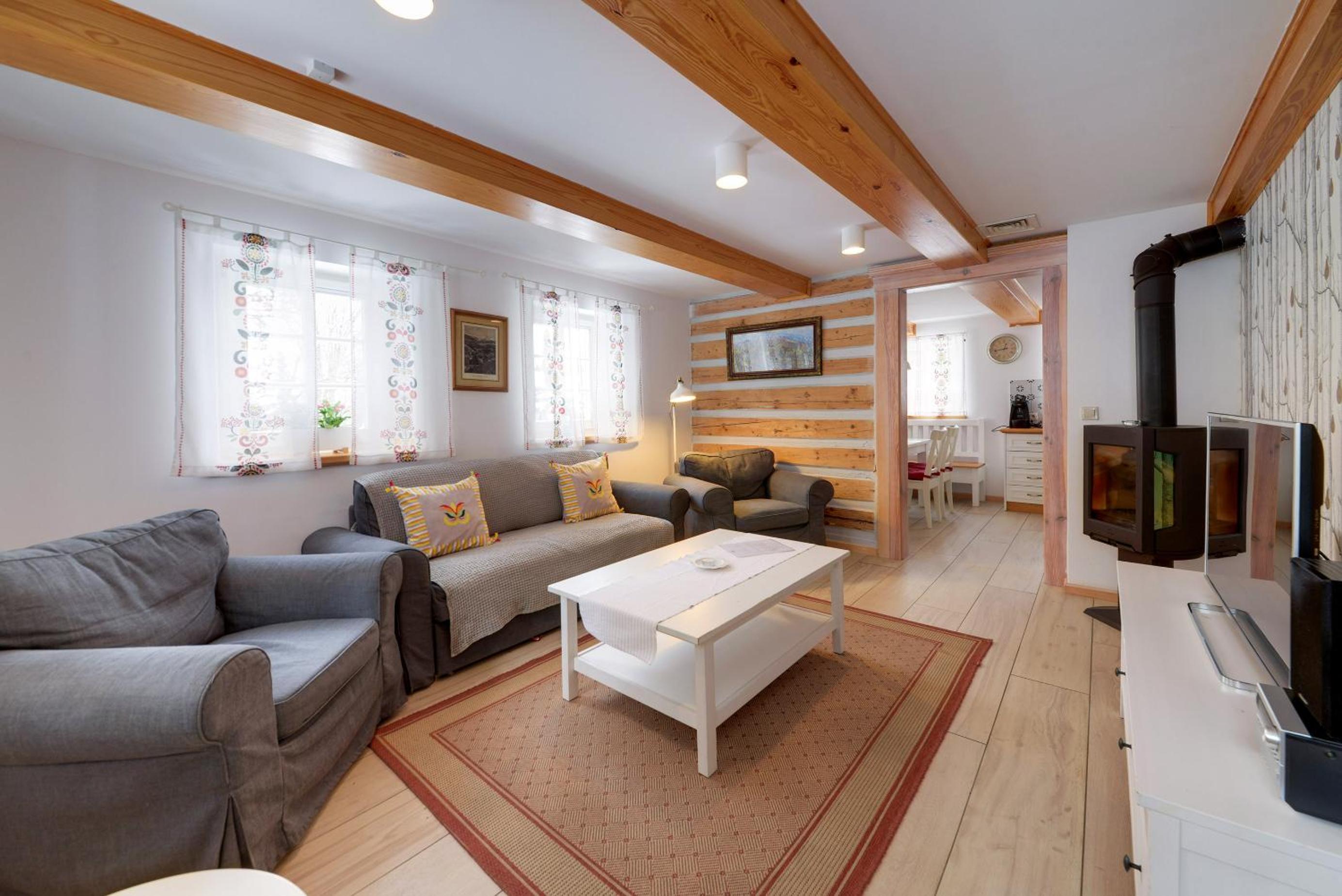 Three-Bedroom Townhouse photo 2