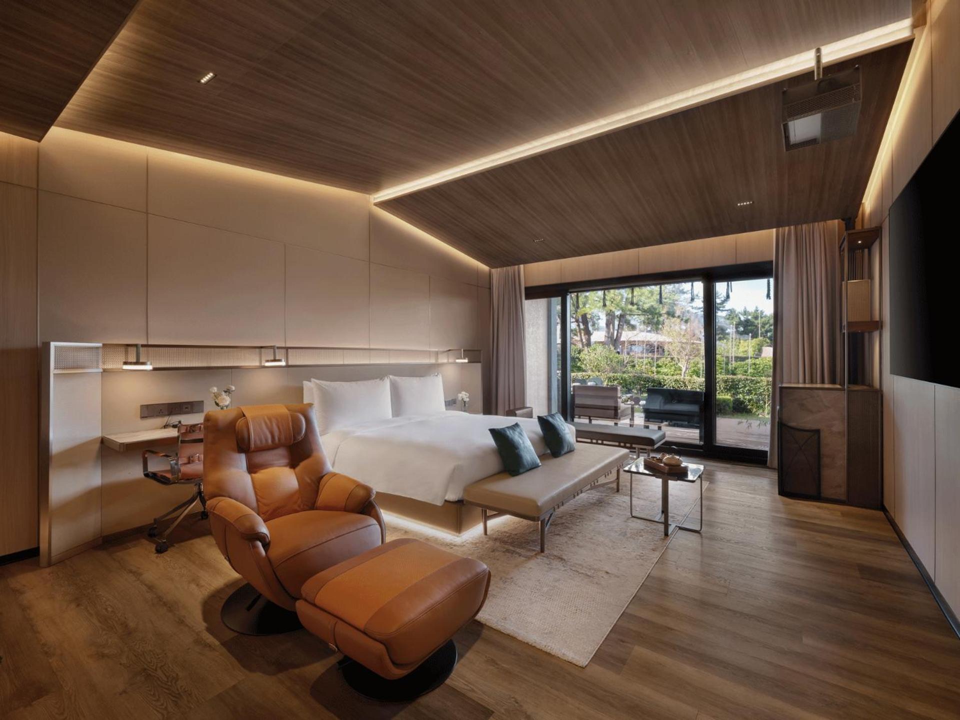 [24hr stay, 7pm check-in & check-out] Forest Garden Double with Private Jacuzzi  - Photo 3